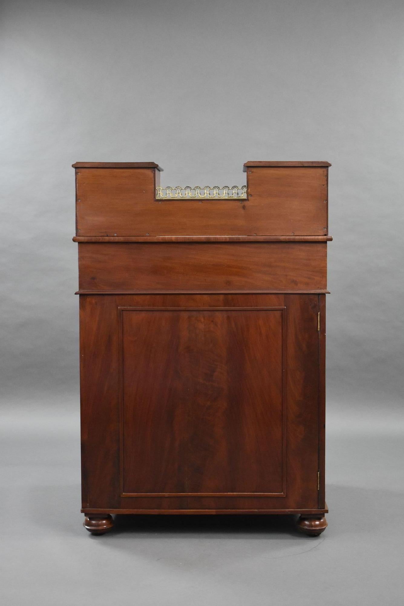 XIX secolo Davenport grande in mogano William IV in vendita