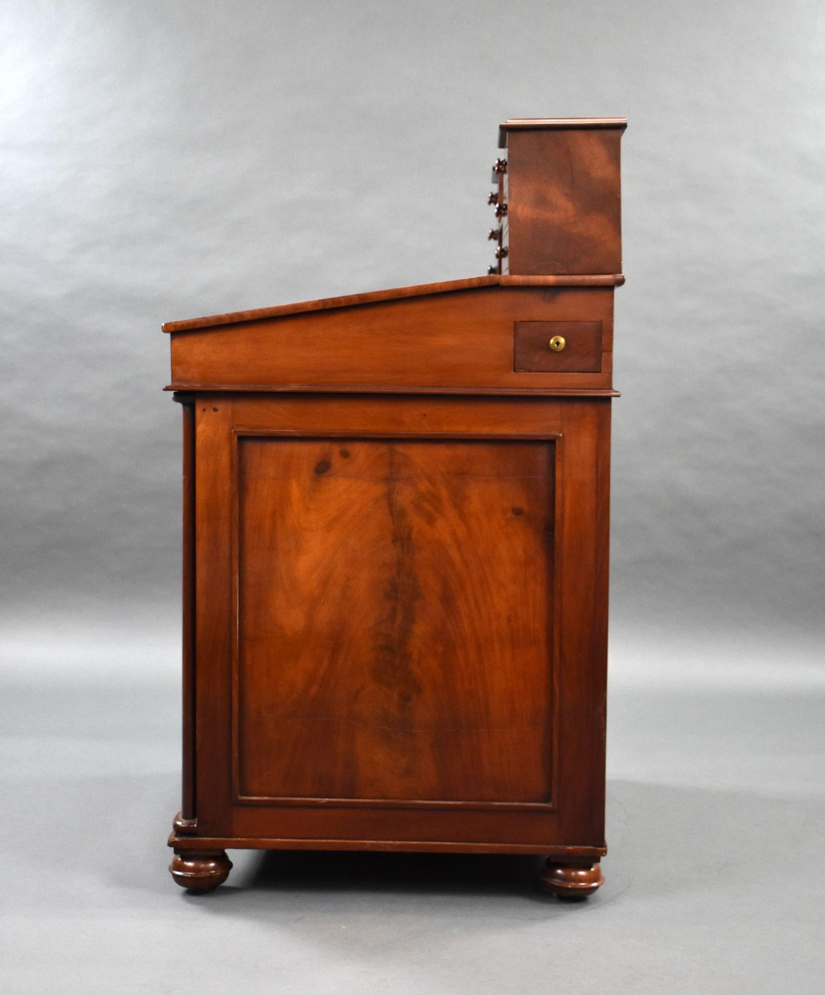 Mogano Davenport grande in mogano William IV in vendita