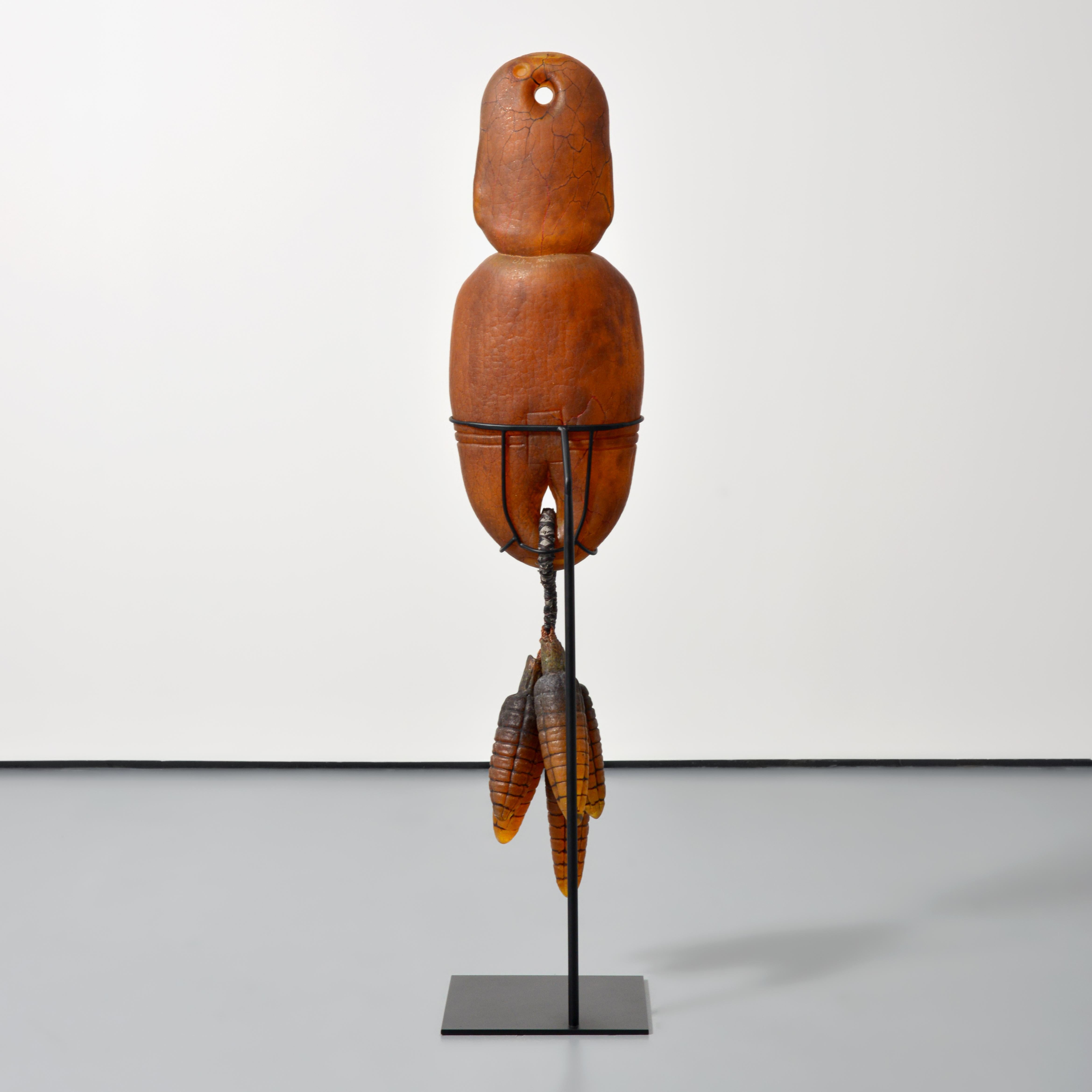 Escultura grande de William Morris FIGURA CON PERLAS, 48 
