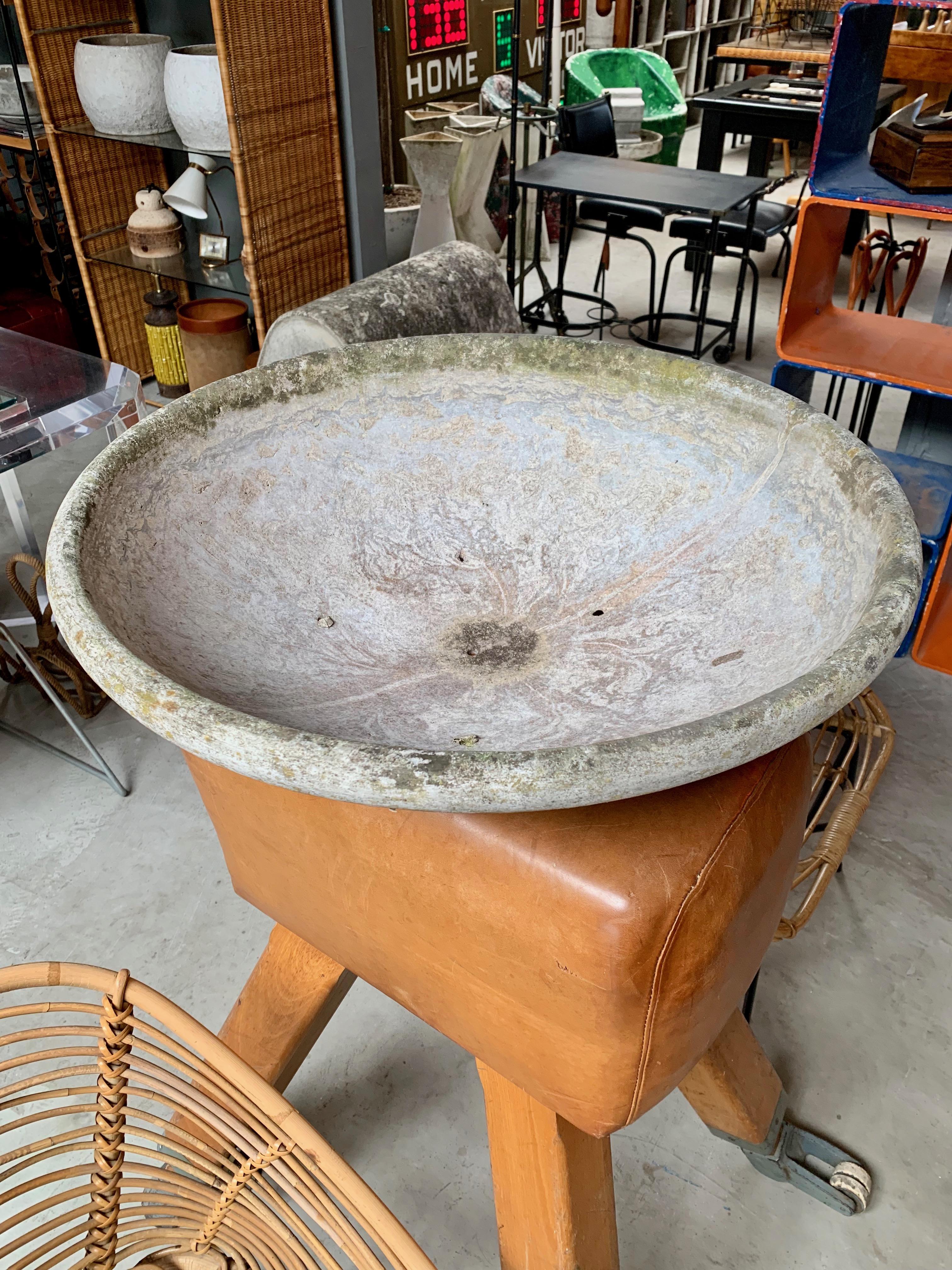 Large Willy Guhl Cement Bowl In Good Condition In Los Angeles, CA