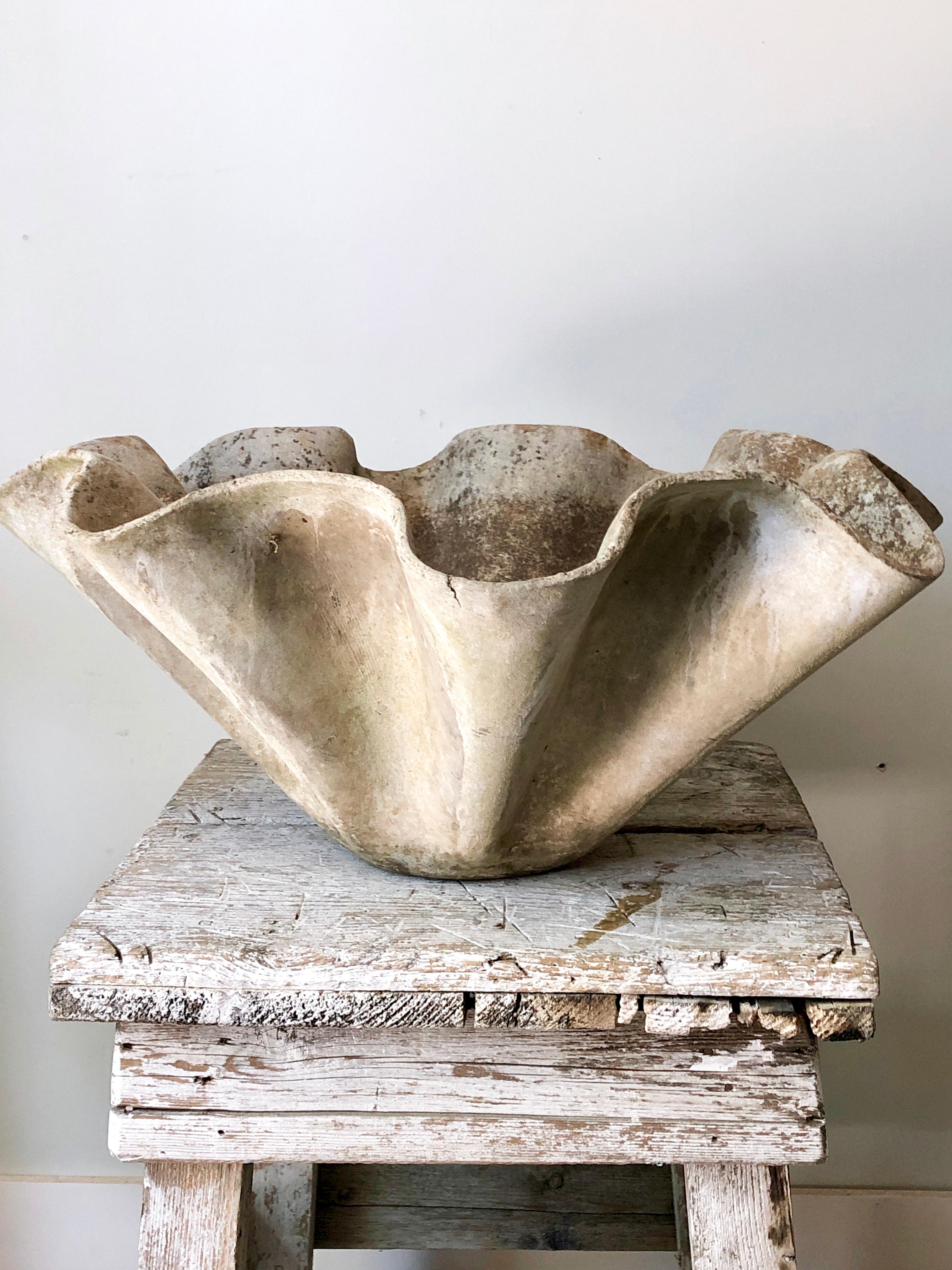 Large Willy Guhl Biomorphic Planter for Eternit. Sculptural garden object, classic timeless design with great worn patina. Perfect for inside or outside use.
 