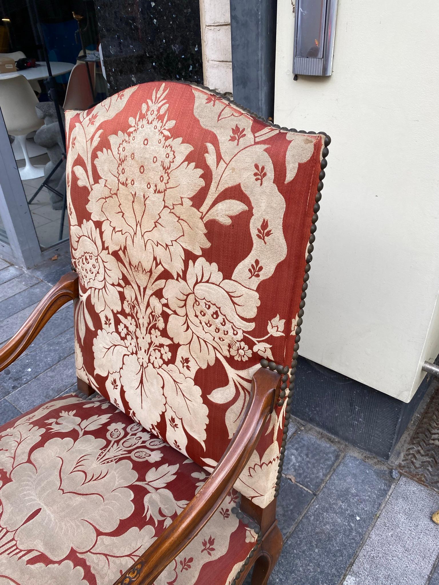 Large Wing Chair in Carved Beech, Louis XV Style, circa 1930 In Good Condition For Sale In Saint-Ouen, FR