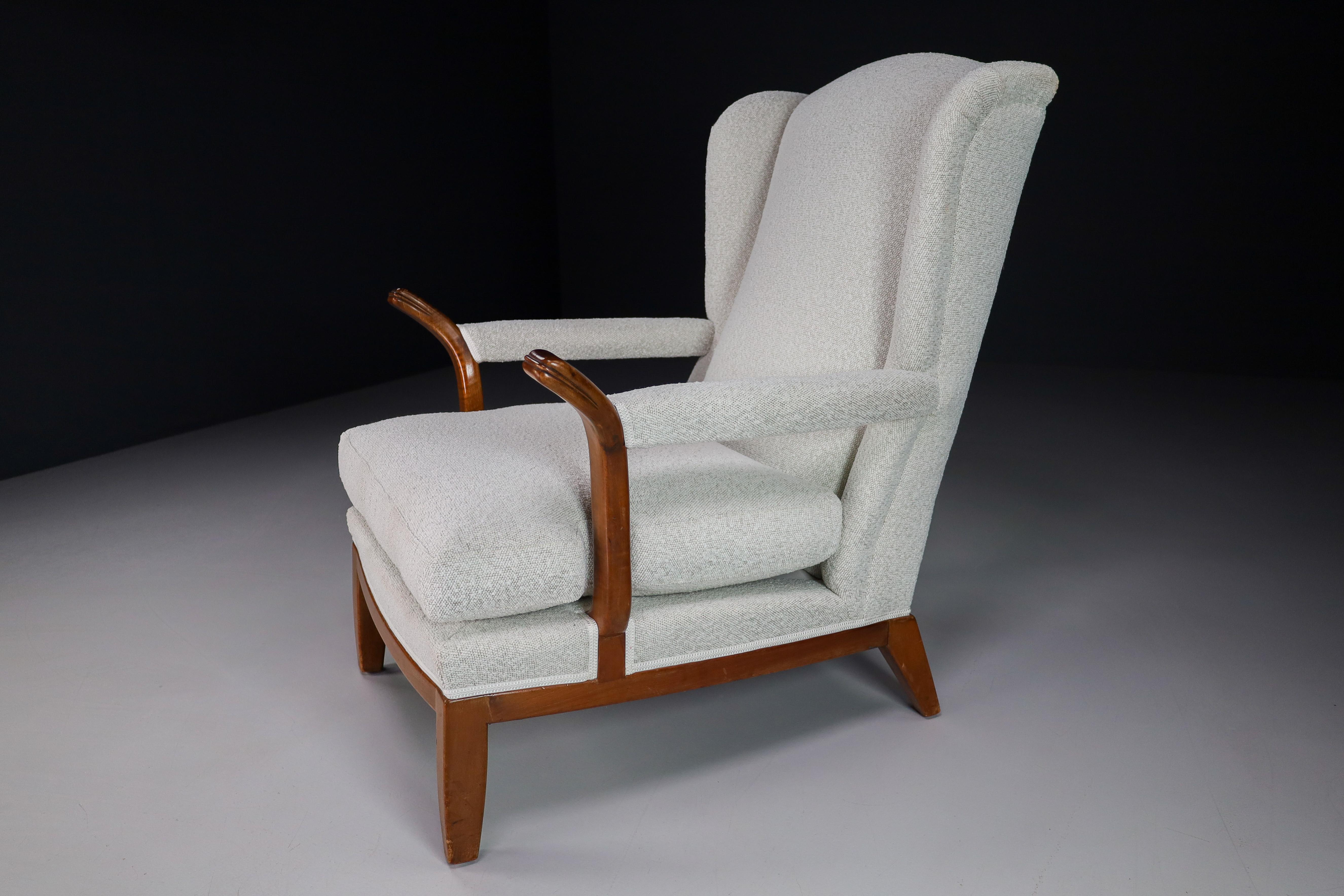 Mid-Century Modern Large Wingback Chair in Walnut and New Bouclé Fabric, France, 1930s For Sale