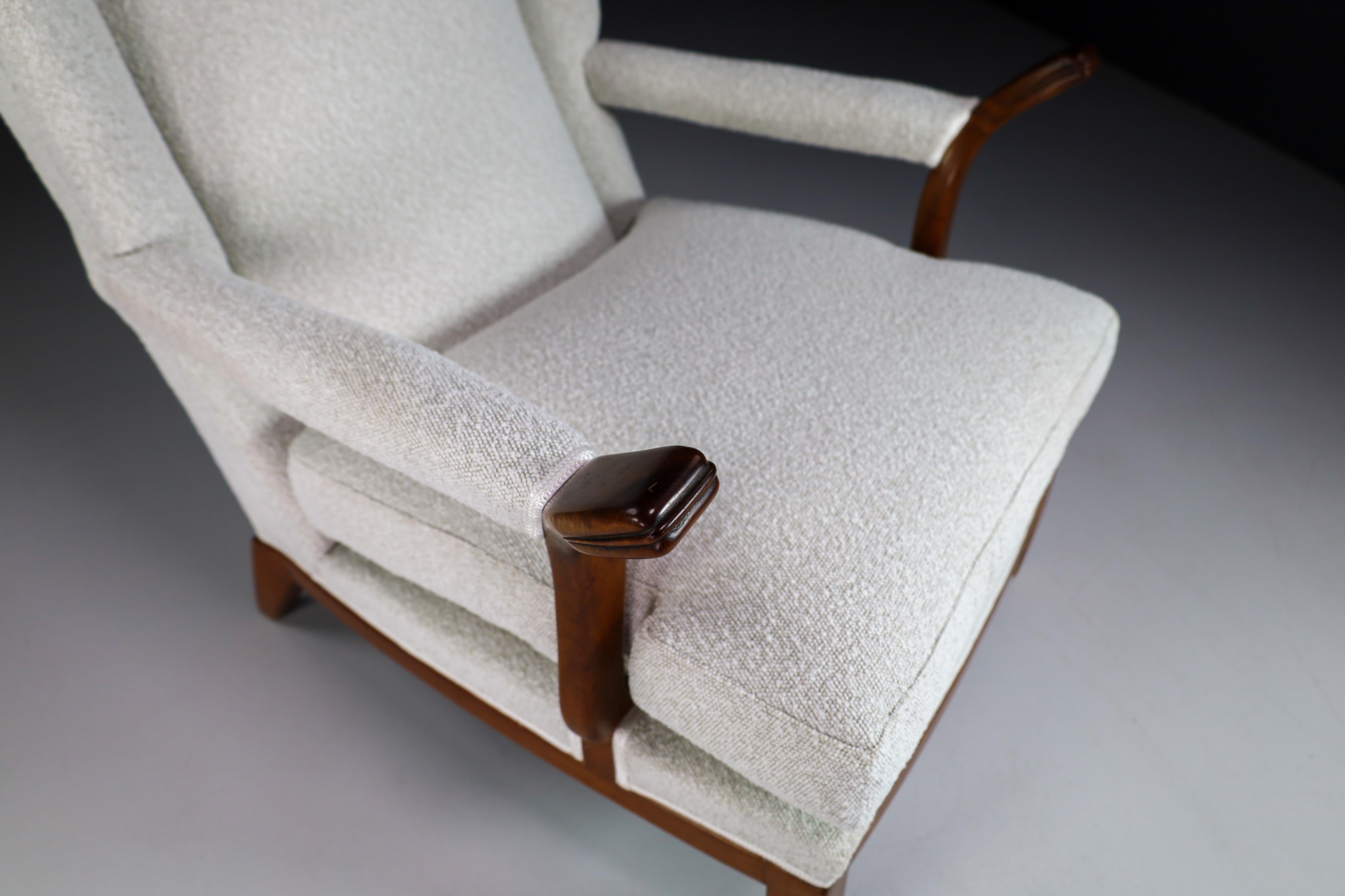Large Wingback Chair in Walnut and New Bouclé Fabric, France, 1930s For Sale 1