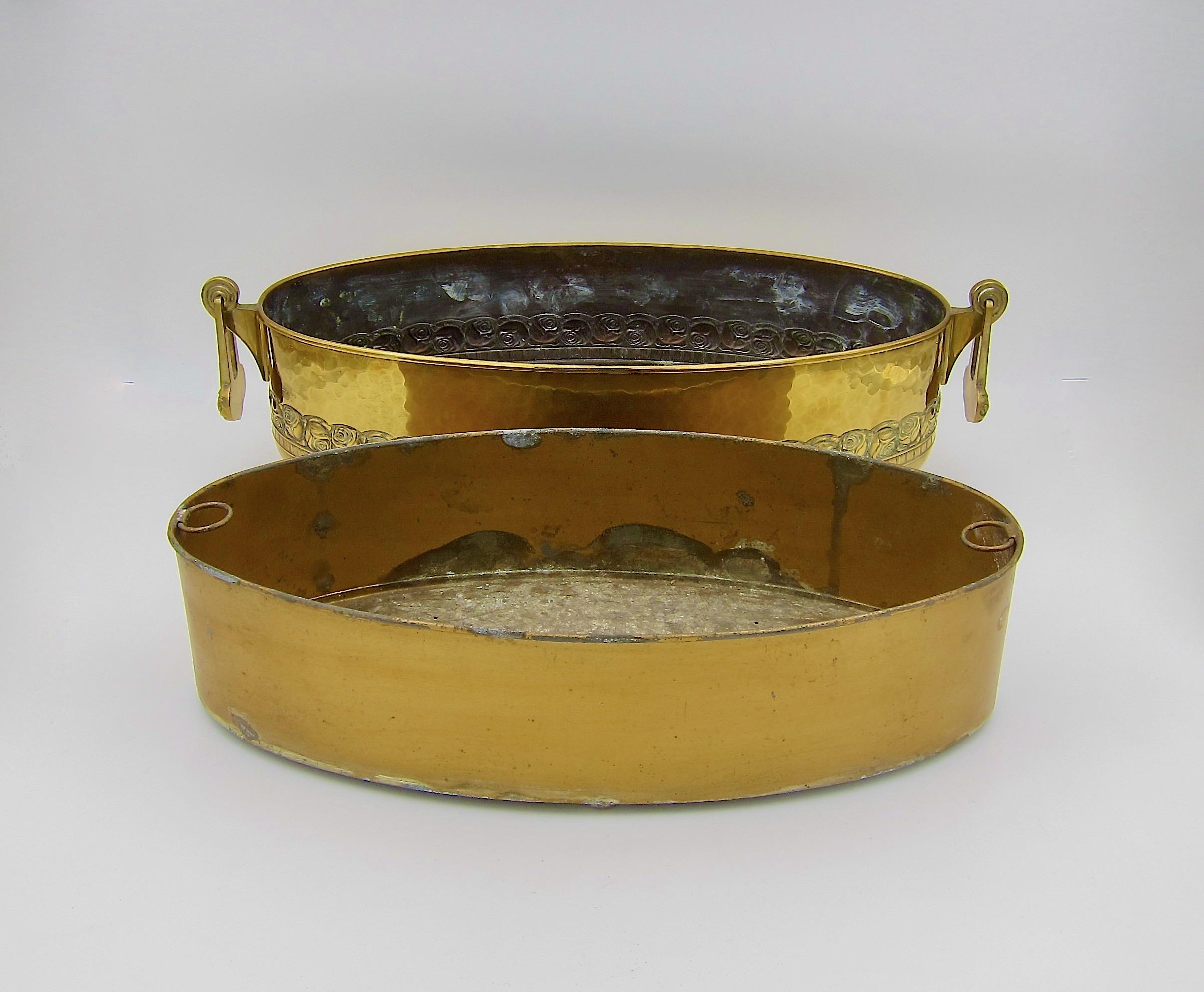 Large WMF Art Nouveau Oval Planter in Golden Yellow Brass, circa 1910 4