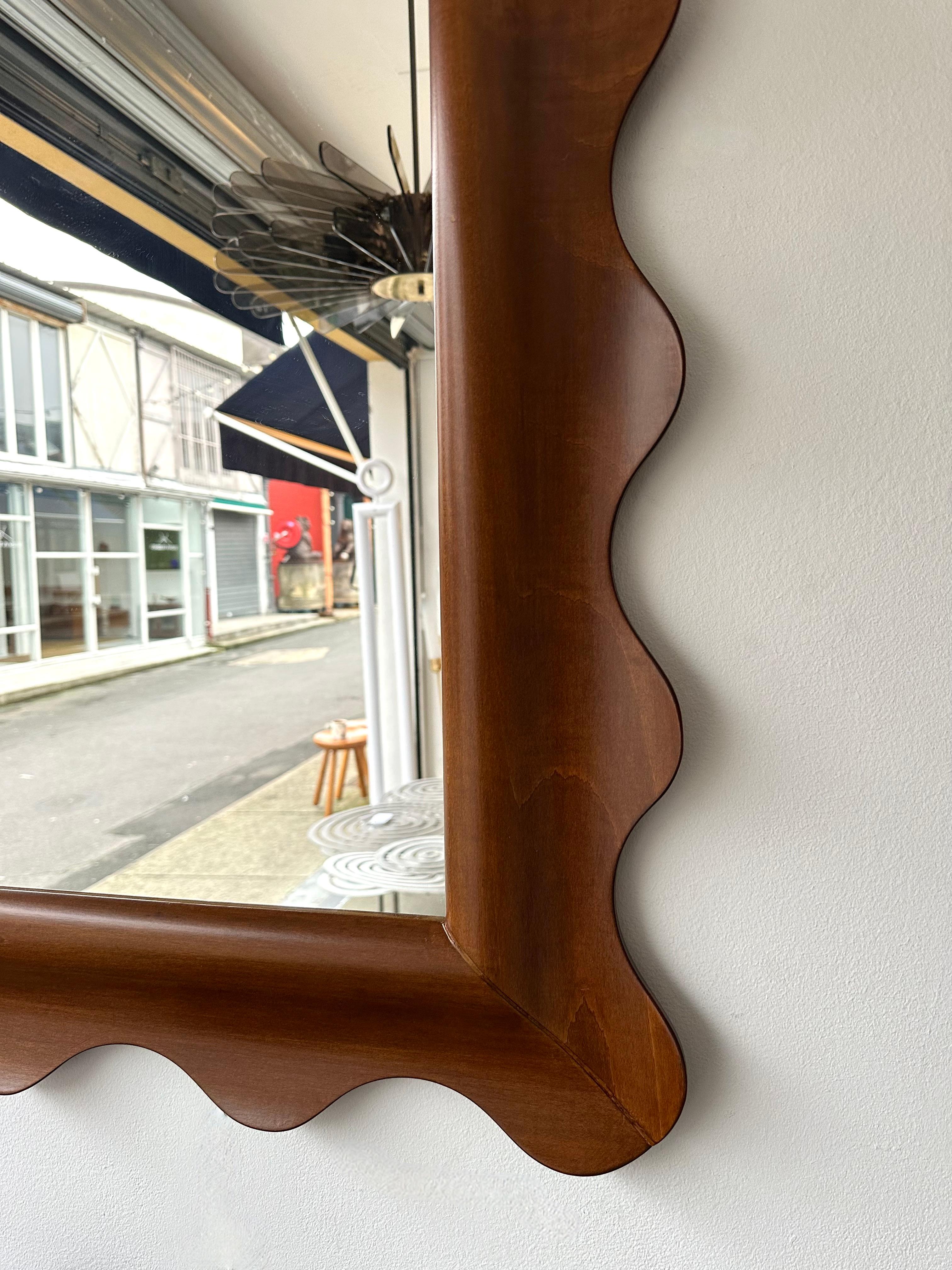 Gran Espejo Ondulado de Madera. Italia en Nuevo estado para la venta en SAINT-OUEN, FR