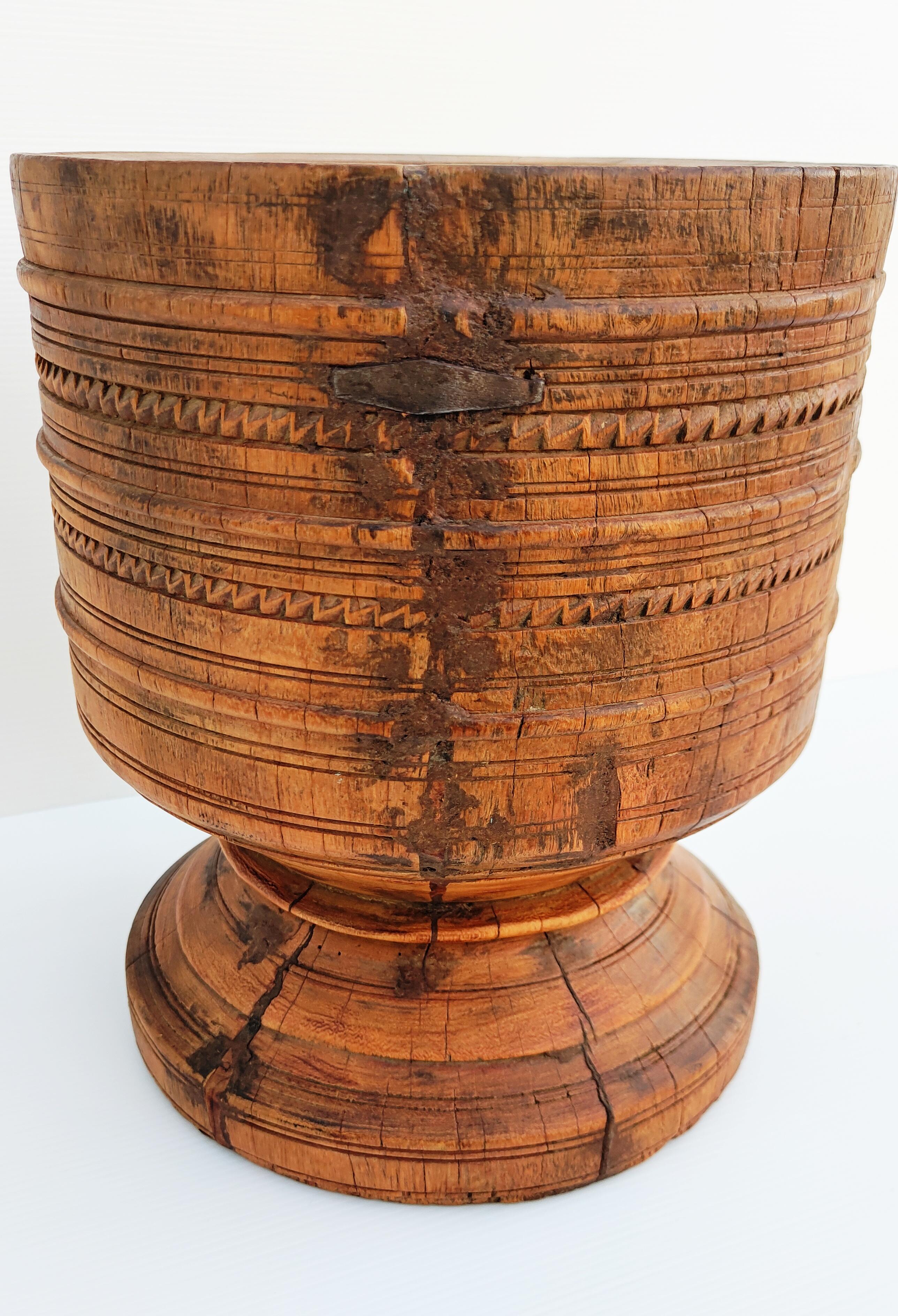 Rare and beautiful large wooden african mortar bowl manufactured in Africa in 1950s.
In very good vintage condition.