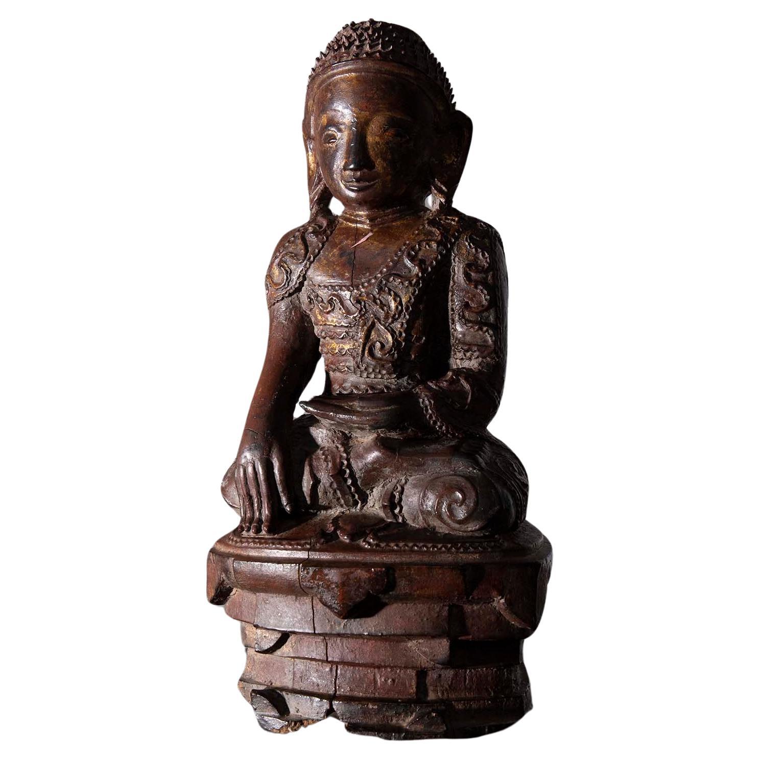 Große hölzerne Buddha-Skulptur, wahrscheinlich Laos, 19.-20. Jahrhundert im Angebot