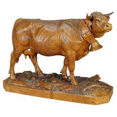 Large Wooden Carved Cow Statue, Johann Huggler Attr. Brienz, ca. 1900