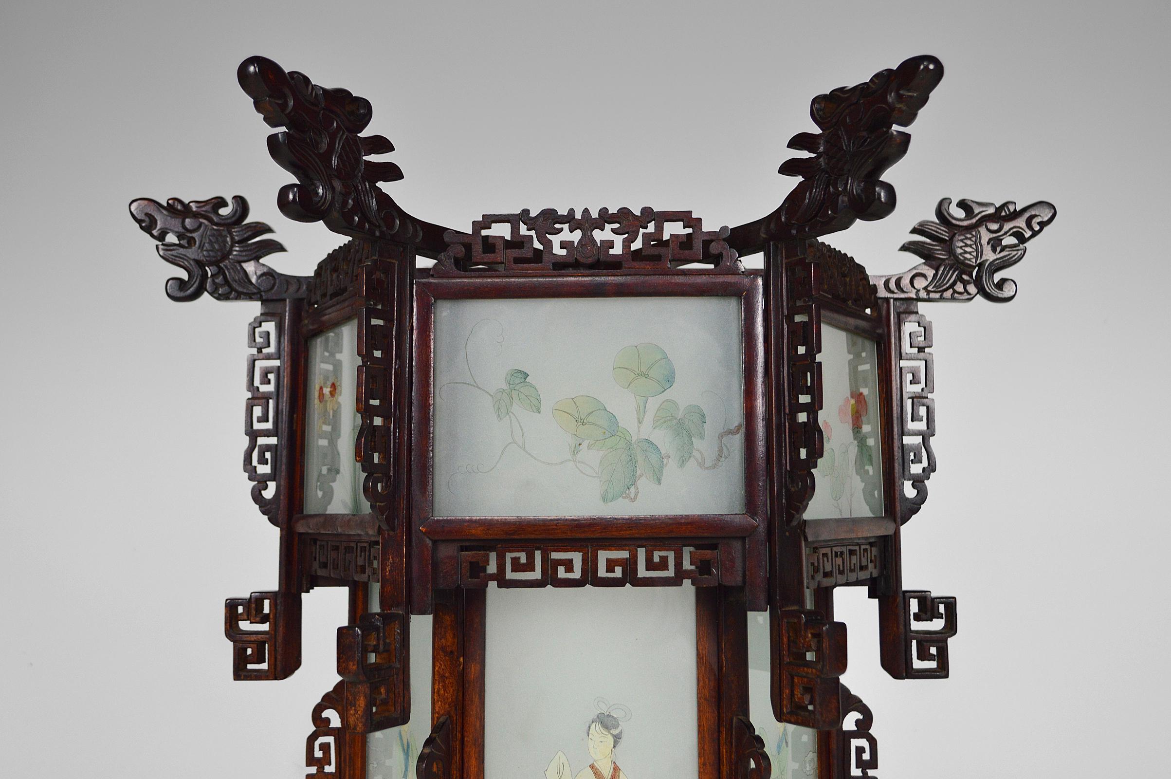 Large Wooden Chinese Lantern with Dragons and Painted Glass, circa 1900 For Sale 3