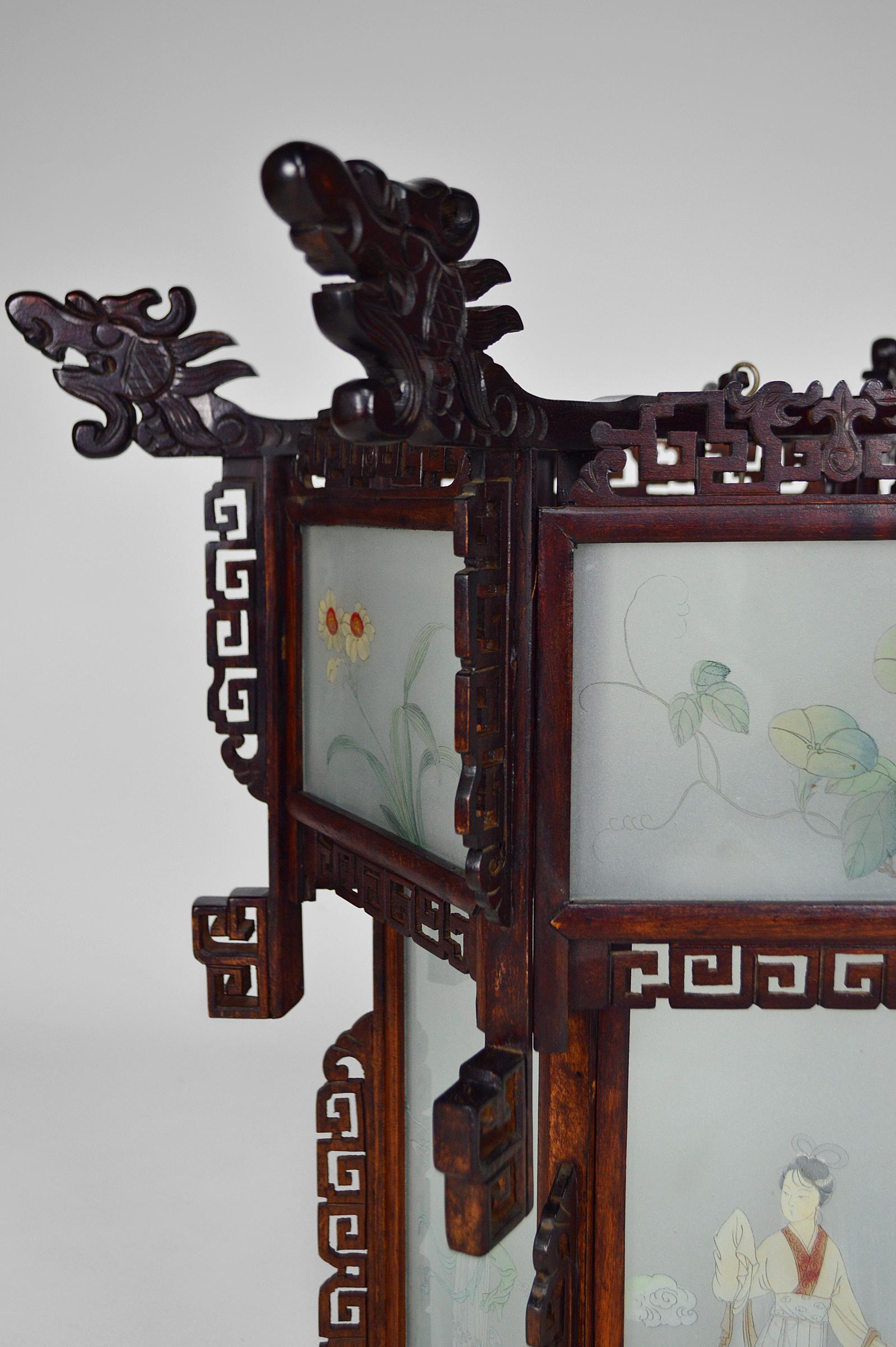 Large Wooden Chinese Lantern with Dragons and Painted Glass, circa 1900 For Sale 4