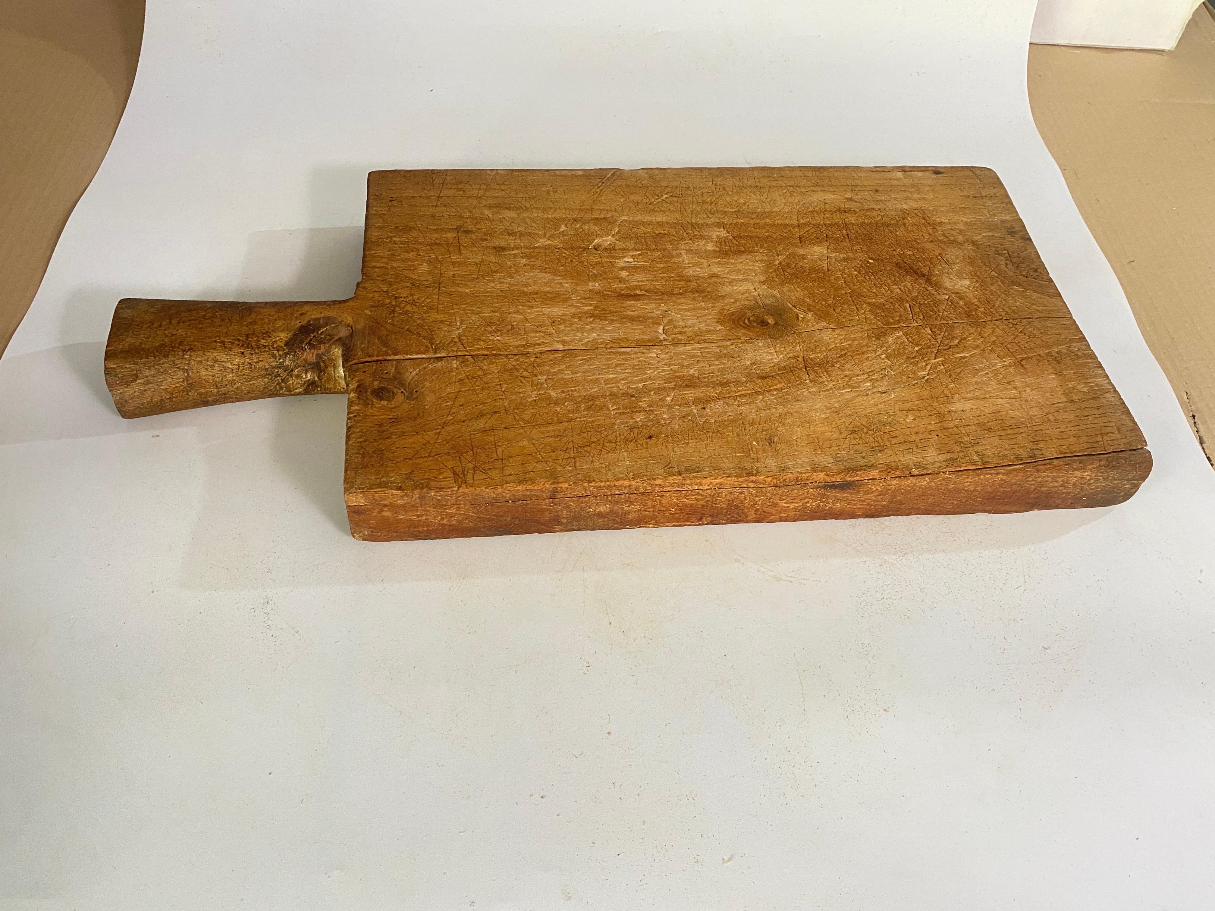 Large Wooden Chopping or Cutting Board Old Patina, Brown Color France 20th  For Sale 3
