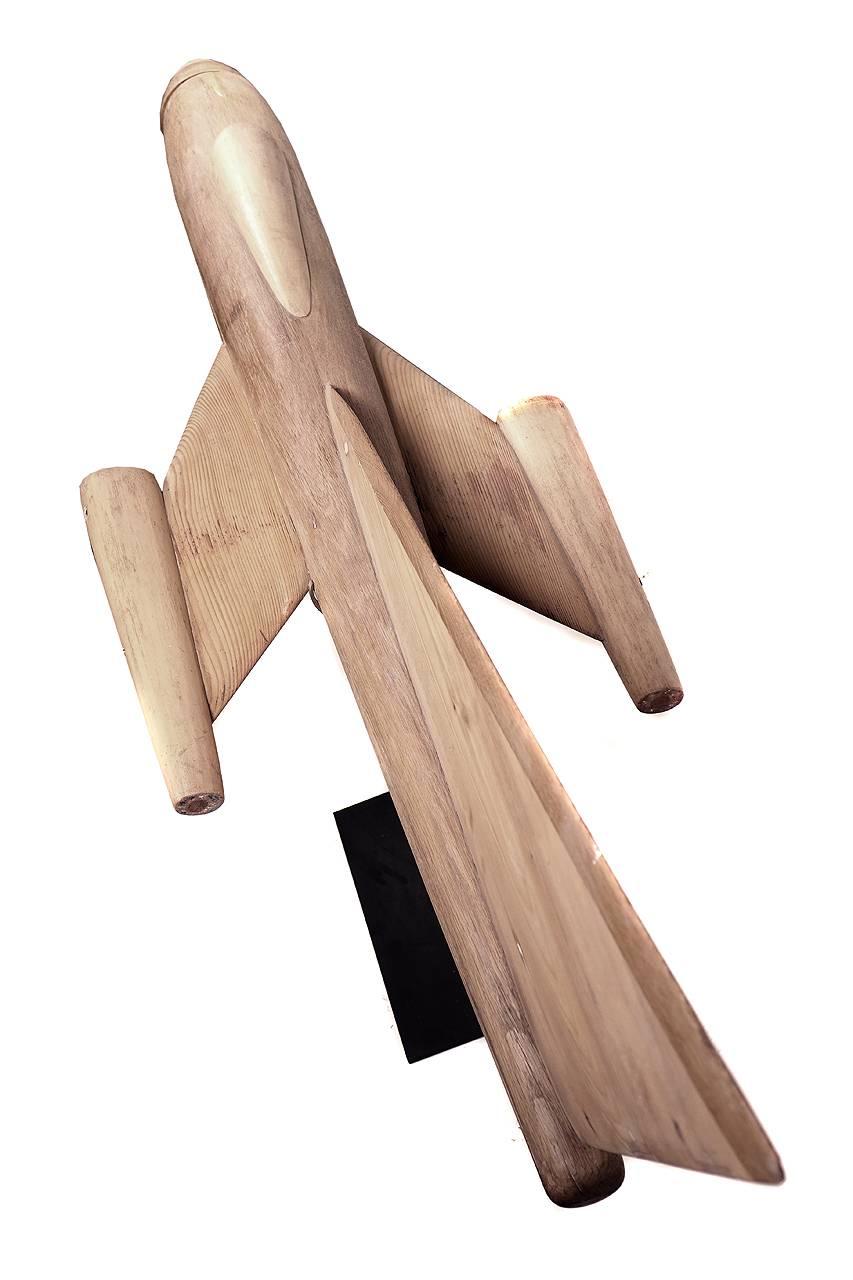 20ième siècle Grande maquette pédagogique en bois d'un avion à réaction en vente