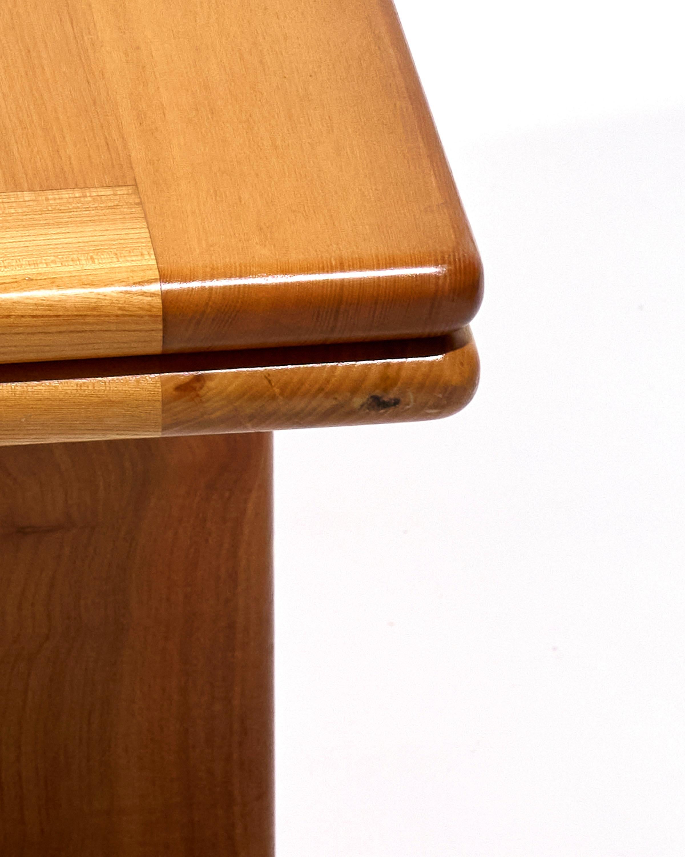 Gran mesa de comedor de madera, años 80 en venta 1