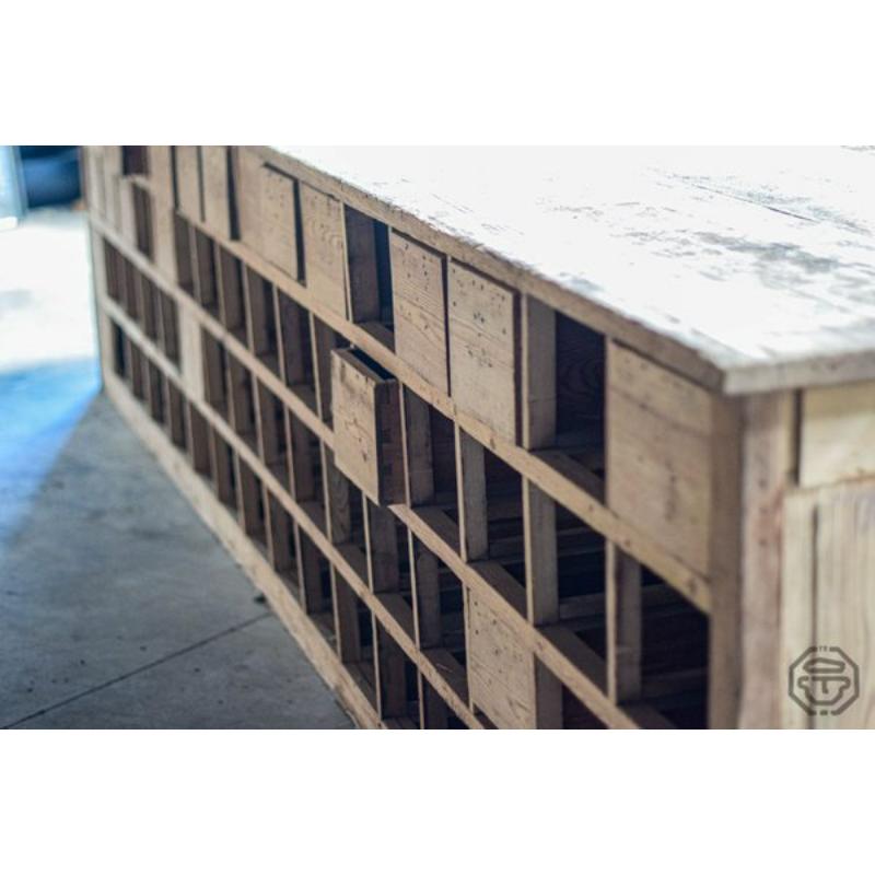 Grande cassettone in legno, anni '50

Design vintage

Informazioni aggiuntive:
Materiali: Abete
Colore: Beige
Periodo di progettazione: Dal 1950 al 1959
Paese di produzione: Francia
Stile: Metà del secolo
Codice prodotto: LA-833763
Dimensioni: