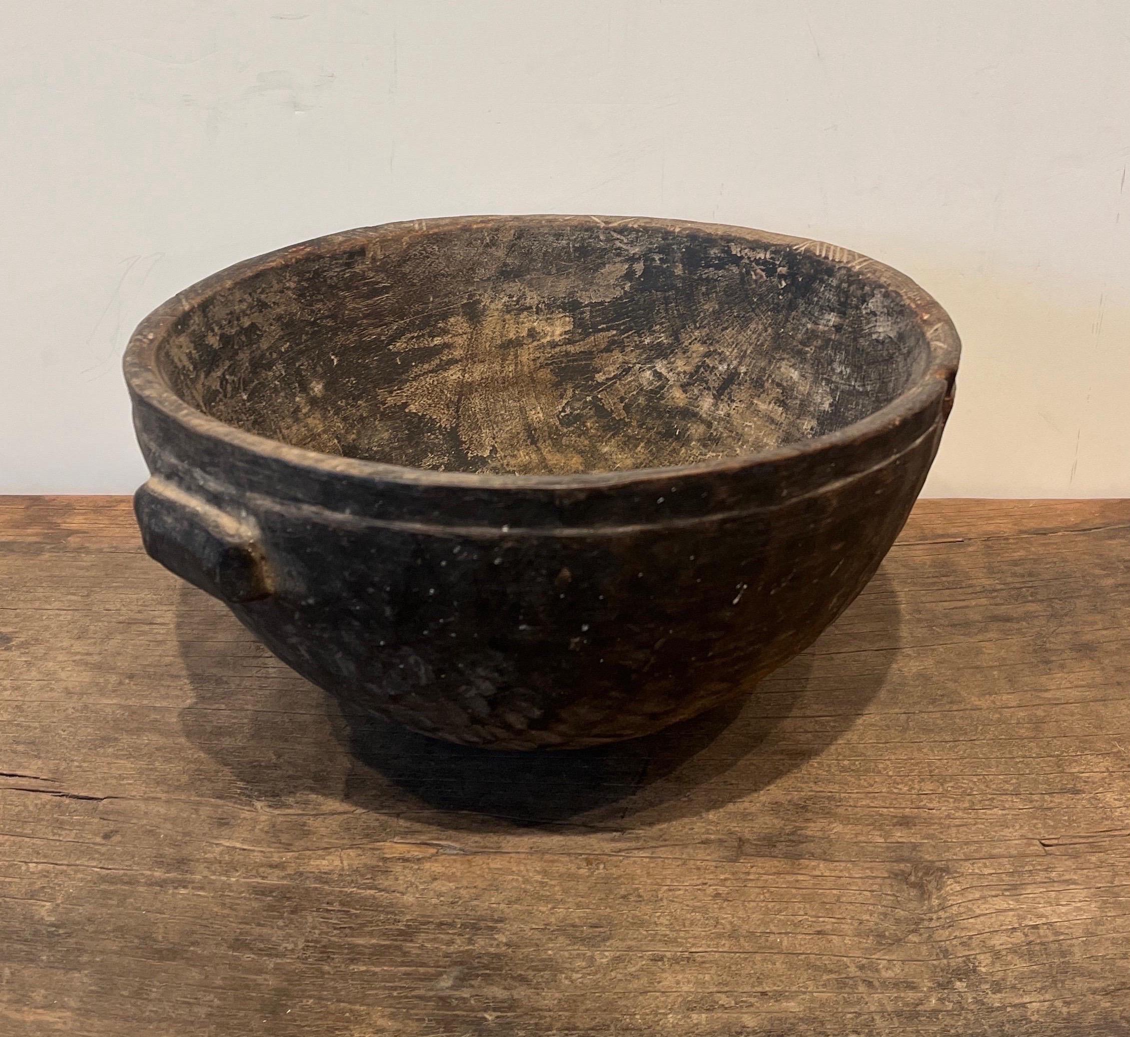 Large Wooden  Hand Carved West African Milk Bowl For Sale 8