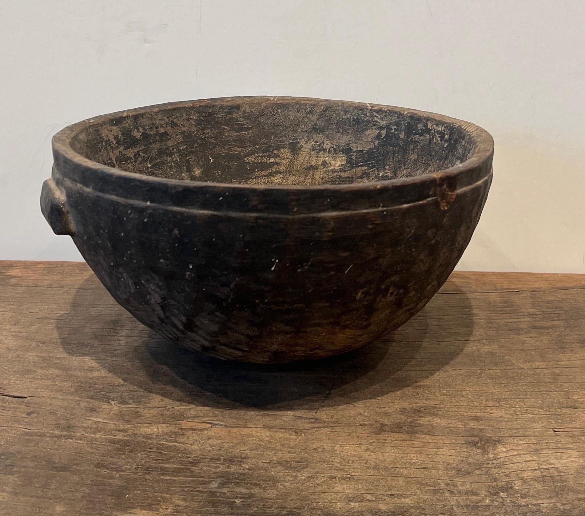 Large Wooden  Hand Carved West African Milk Bowl For Sale 2