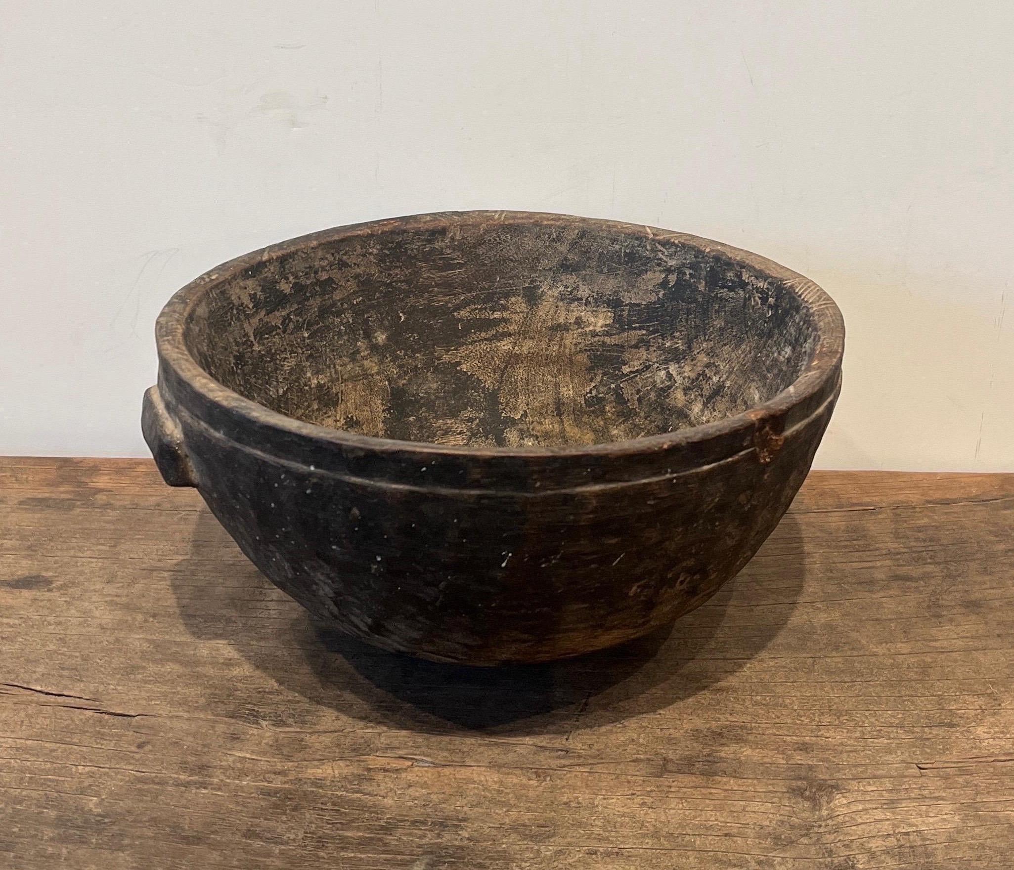 Large Wooden  Hand Carved West African Milk Bowl For Sale 3