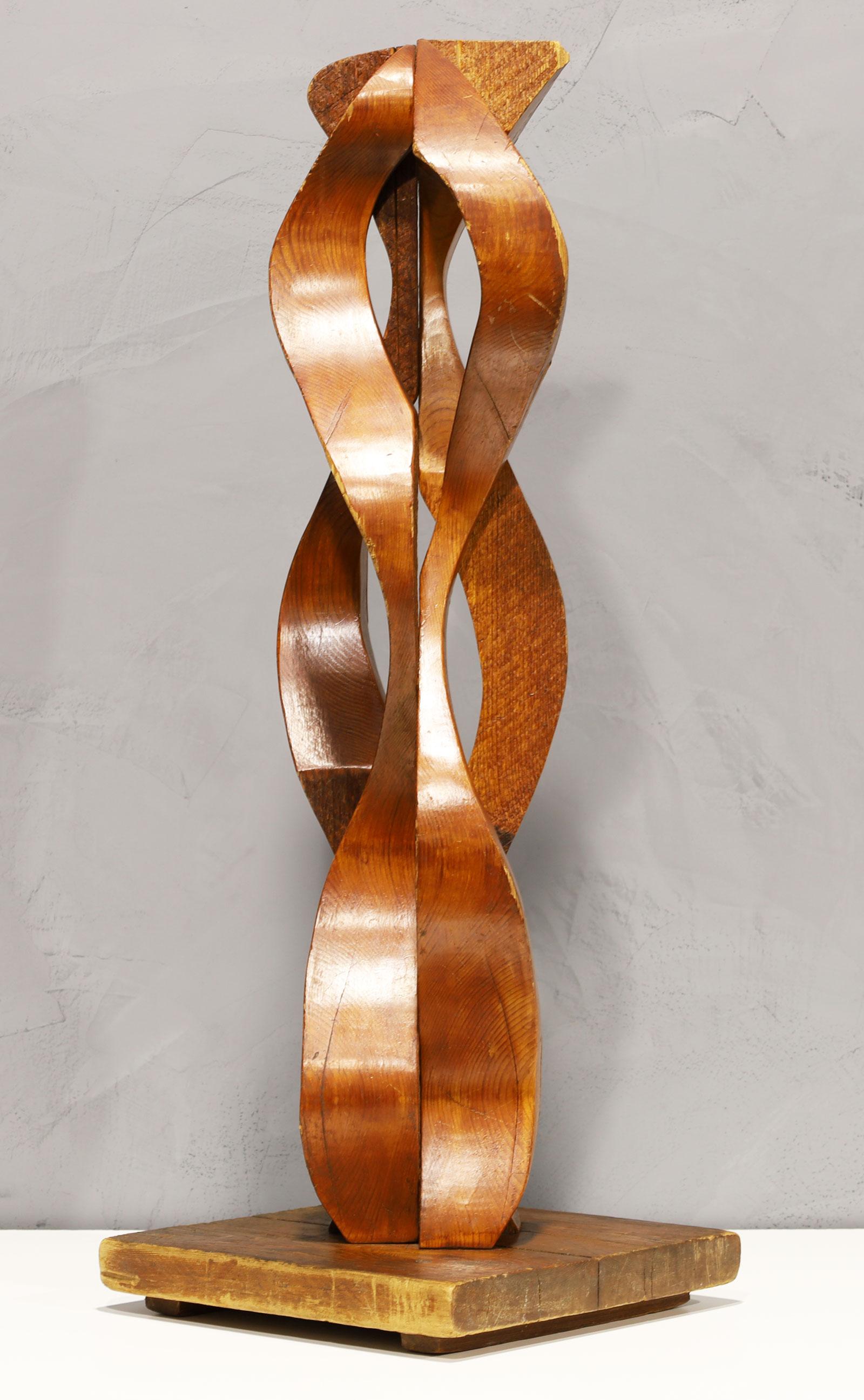 Large Wooden Ribbon Sculpture In Fair Condition For Sale In Dallas, TX