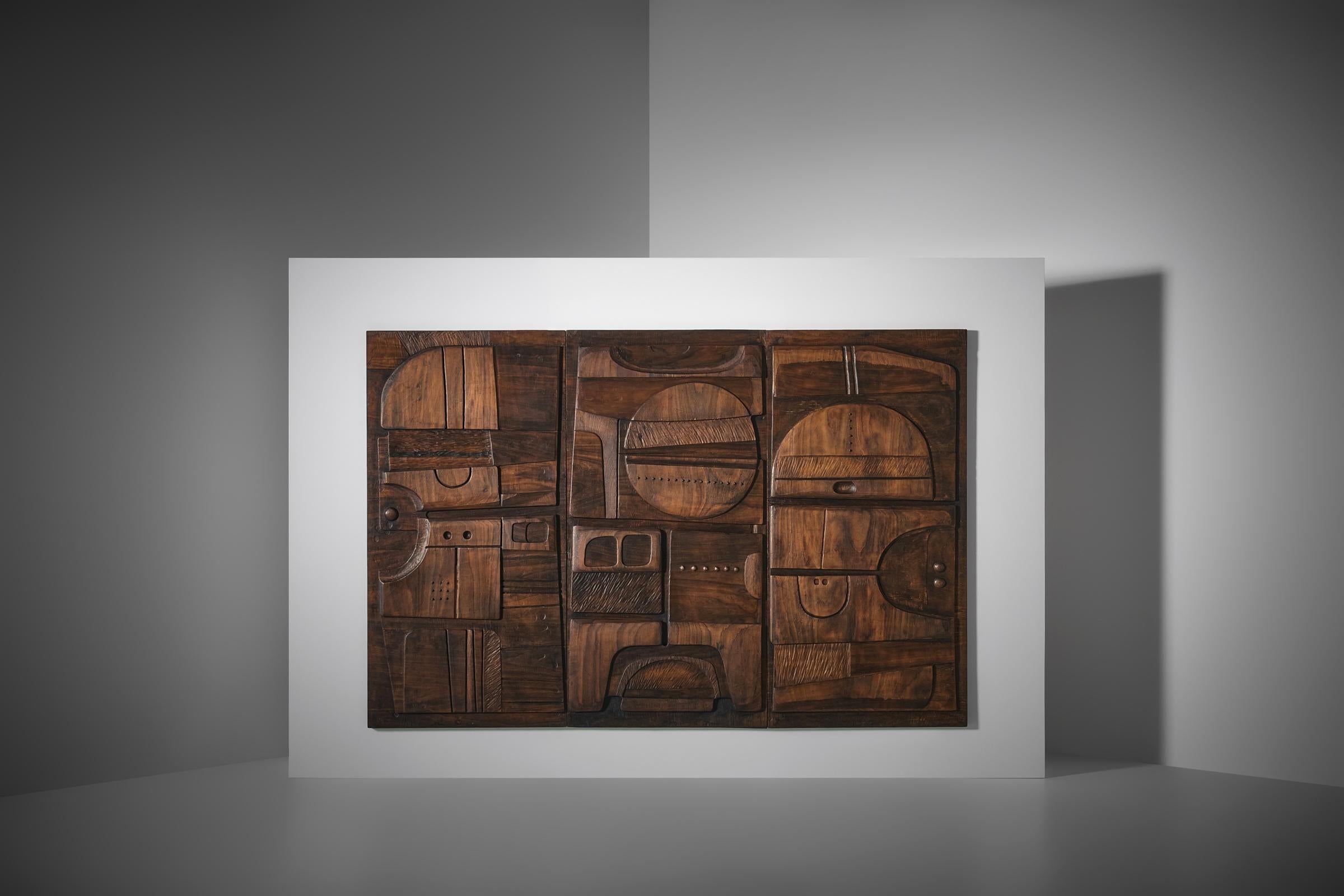 Hand-Carved Large Wooden Sculptural Triptych by Nerone Ceccarelli, Italy ca. 1978 For Sale
