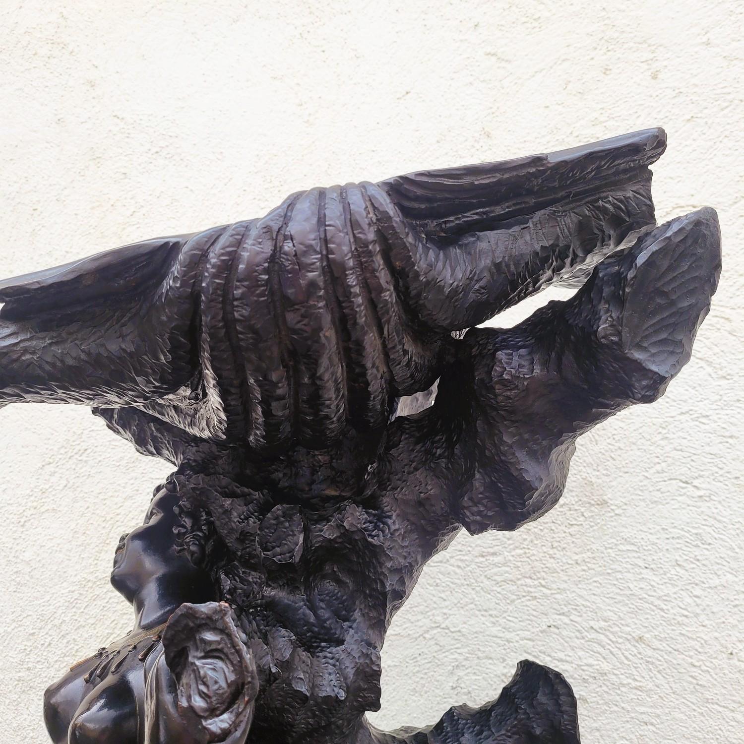 Bois Grande sculpture en bois, Maure avec dragon, 19e siècle en vente