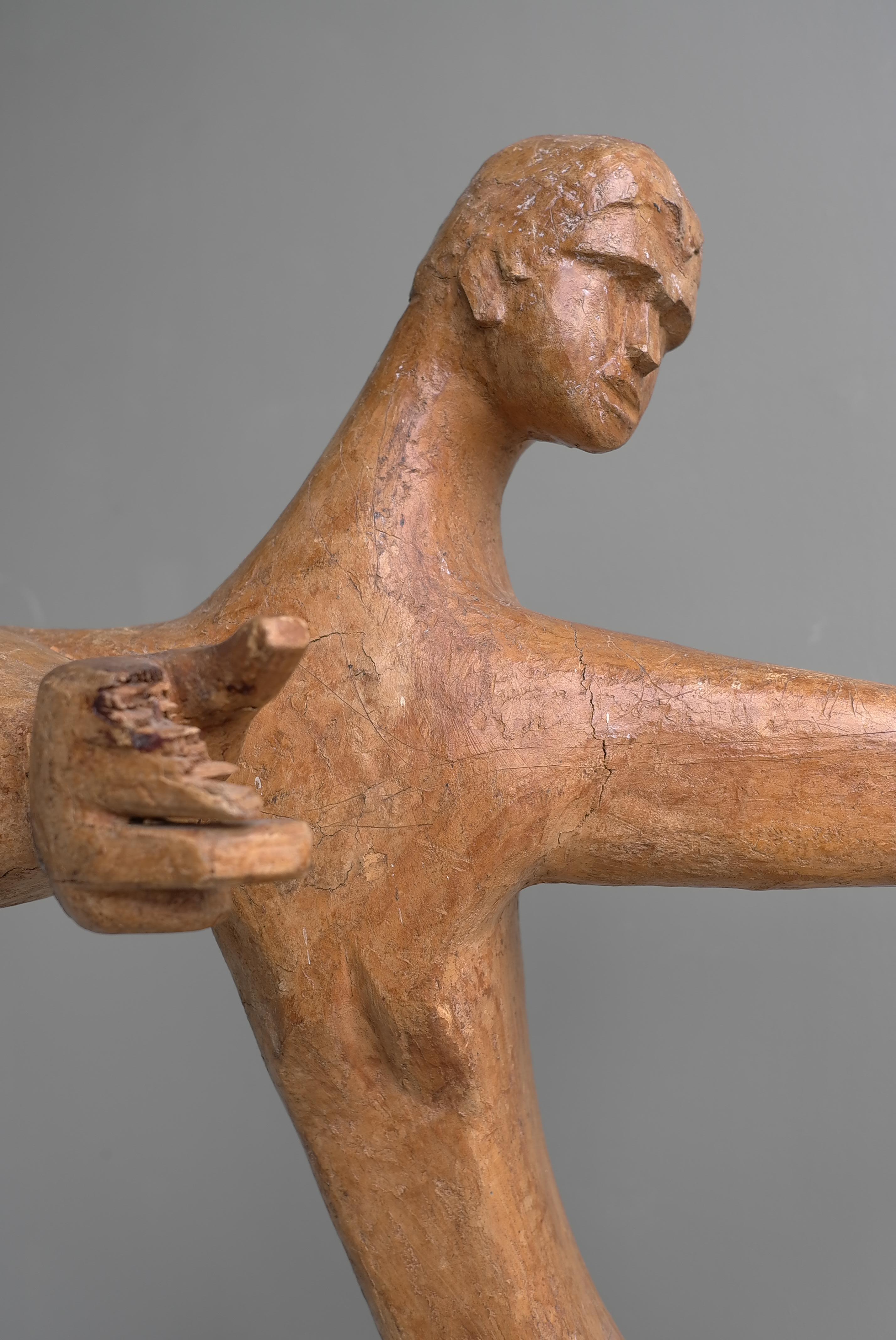 Grande scultura in legno di un arciere datata e firmata, Francia 1968 in vendita 3