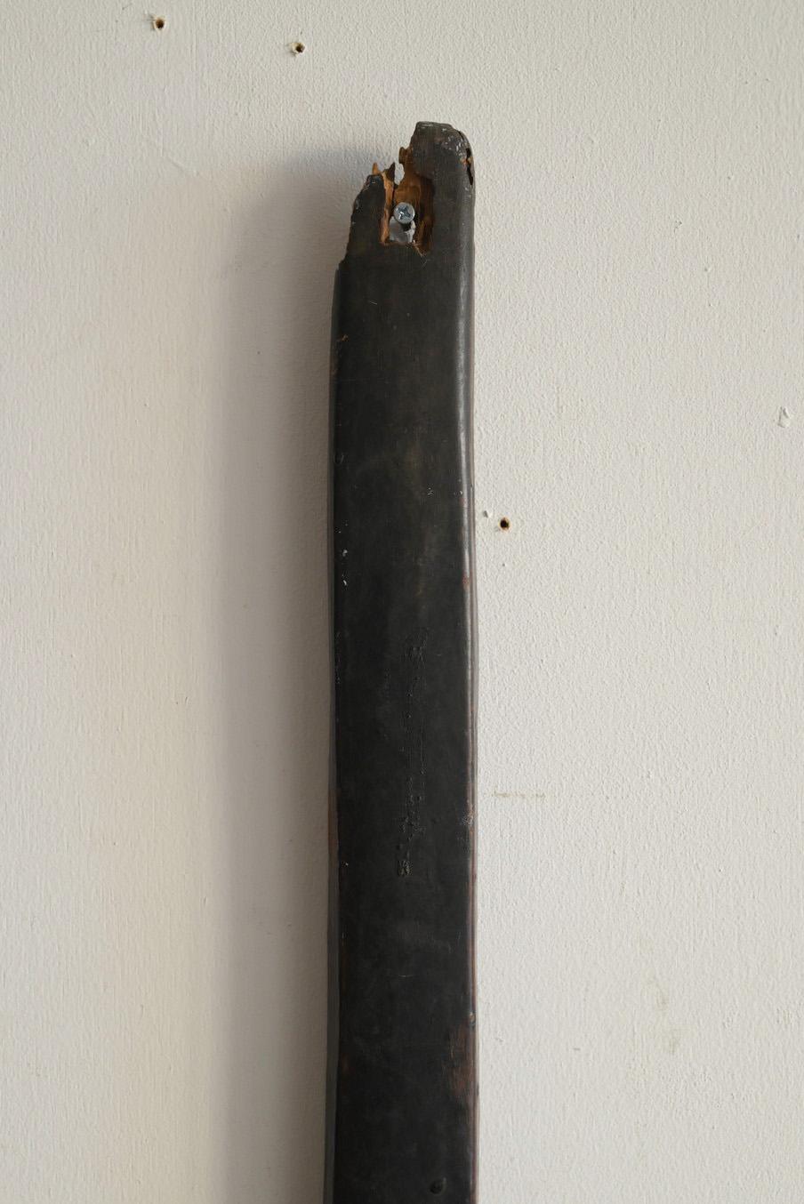Wood Large wooden spatula used by Japanese lacquer craftsmen/1868-1920/Wall hanging