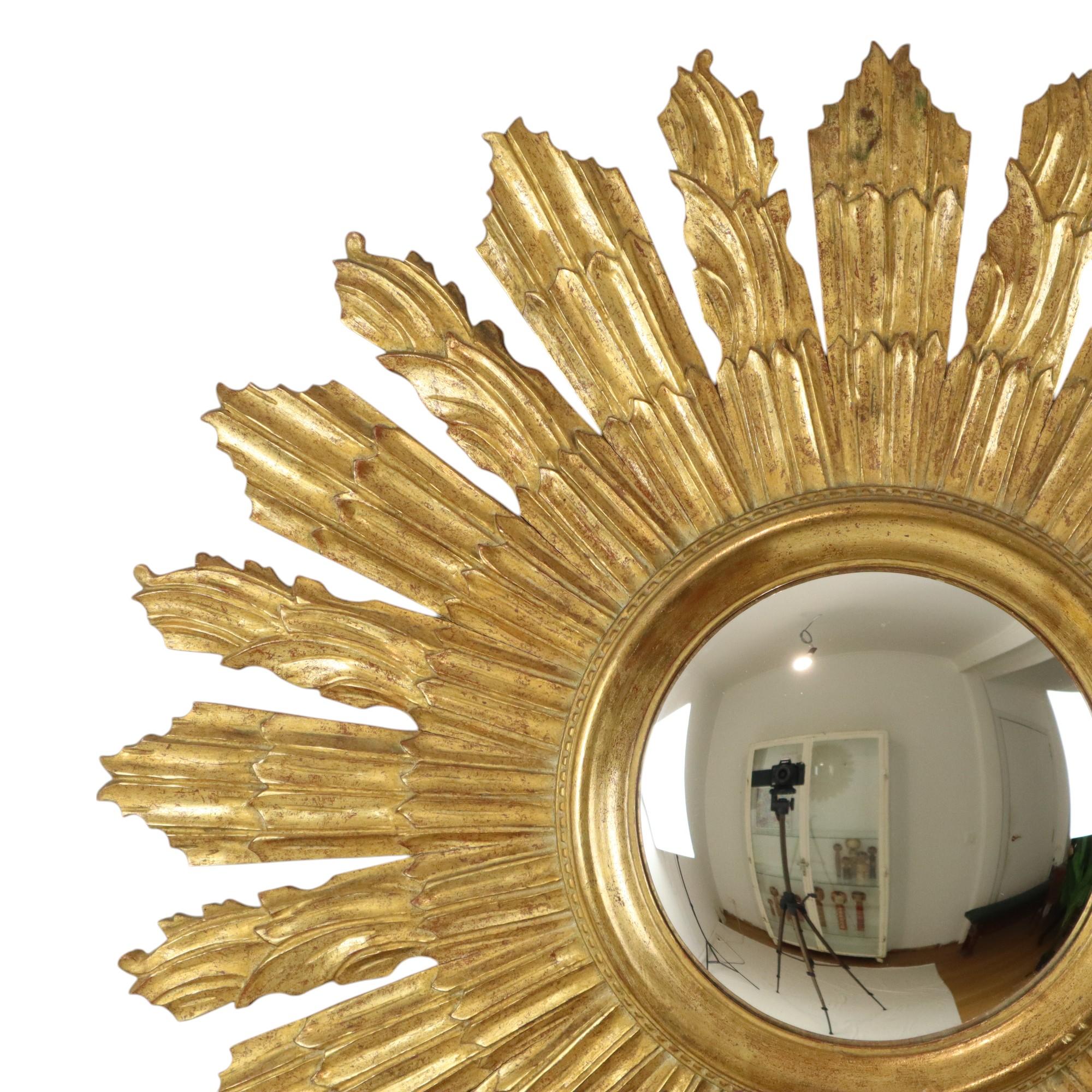 Mid-Century moderno Grande specchio solare in legno Sunburst Butler XL Specchio oro 70cm in vendita