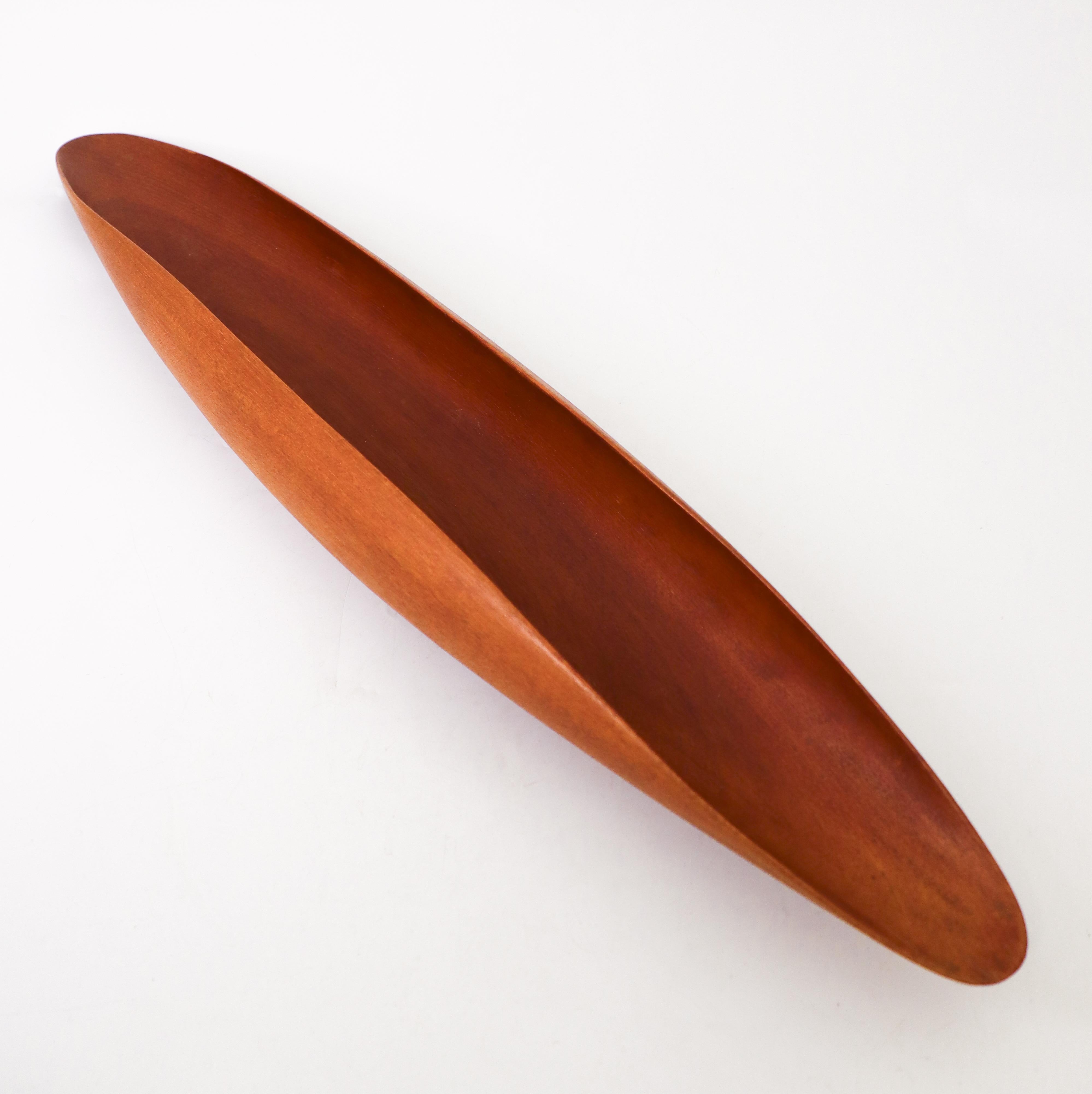 Scandinavian Modern Large Wooden Teak Bowl - Johnny Mattsson - Swedish sculptor - Midcentury Modern For Sale