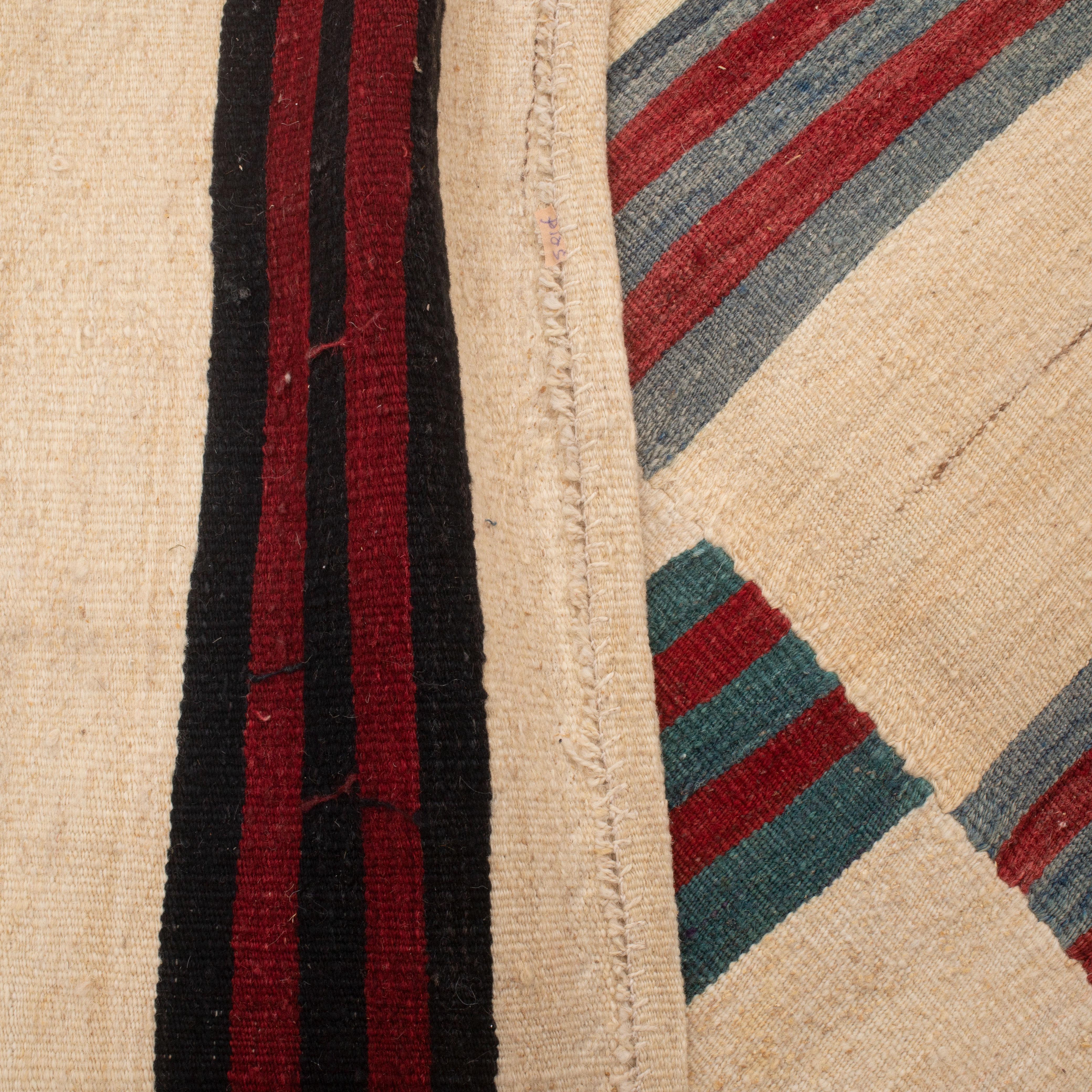 Large Wool Anatolian Kilim, 1960s/70s For Sale 3