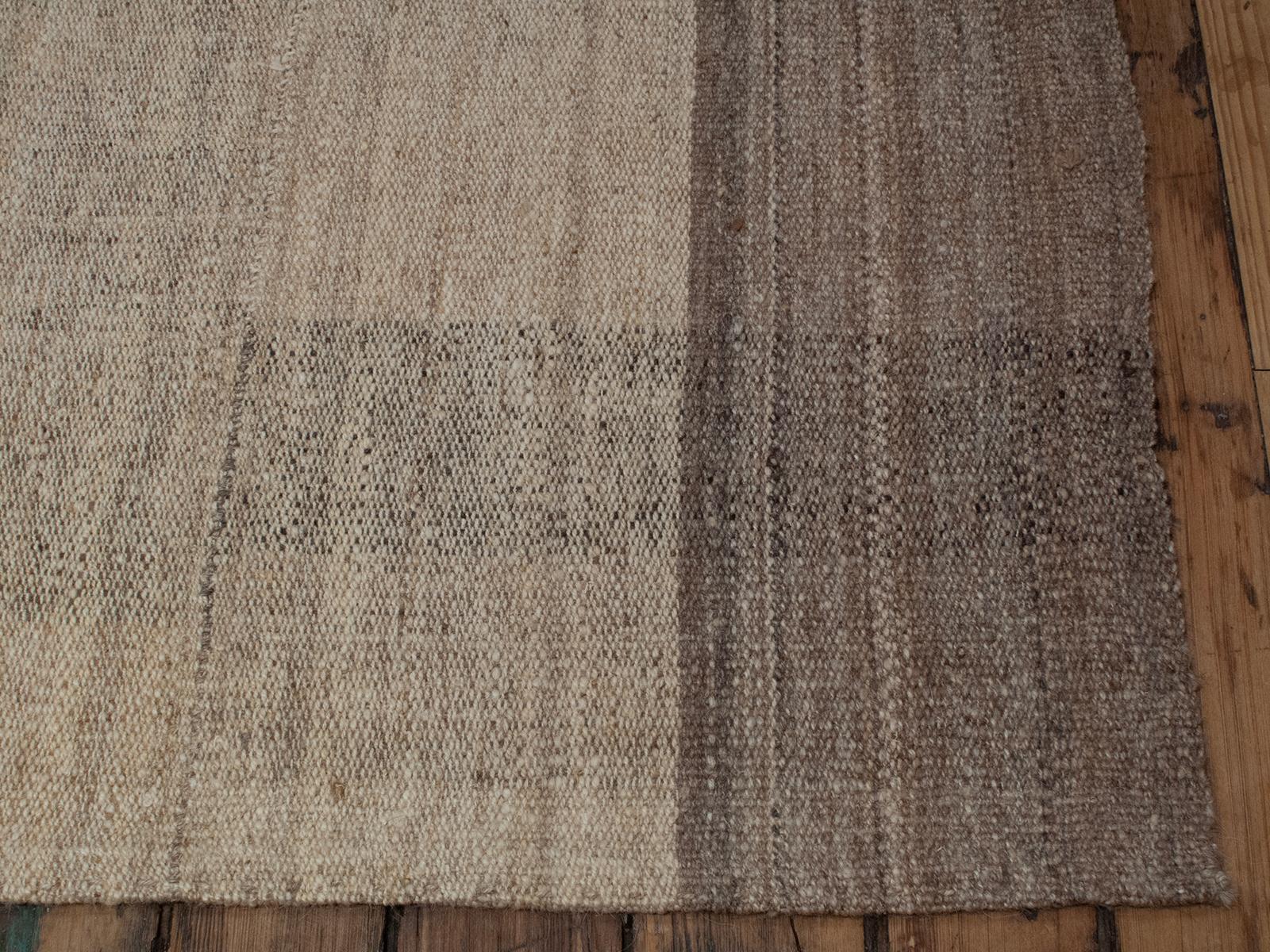 Contemporary Large Wool Kilim (DK-124-59) For Sale