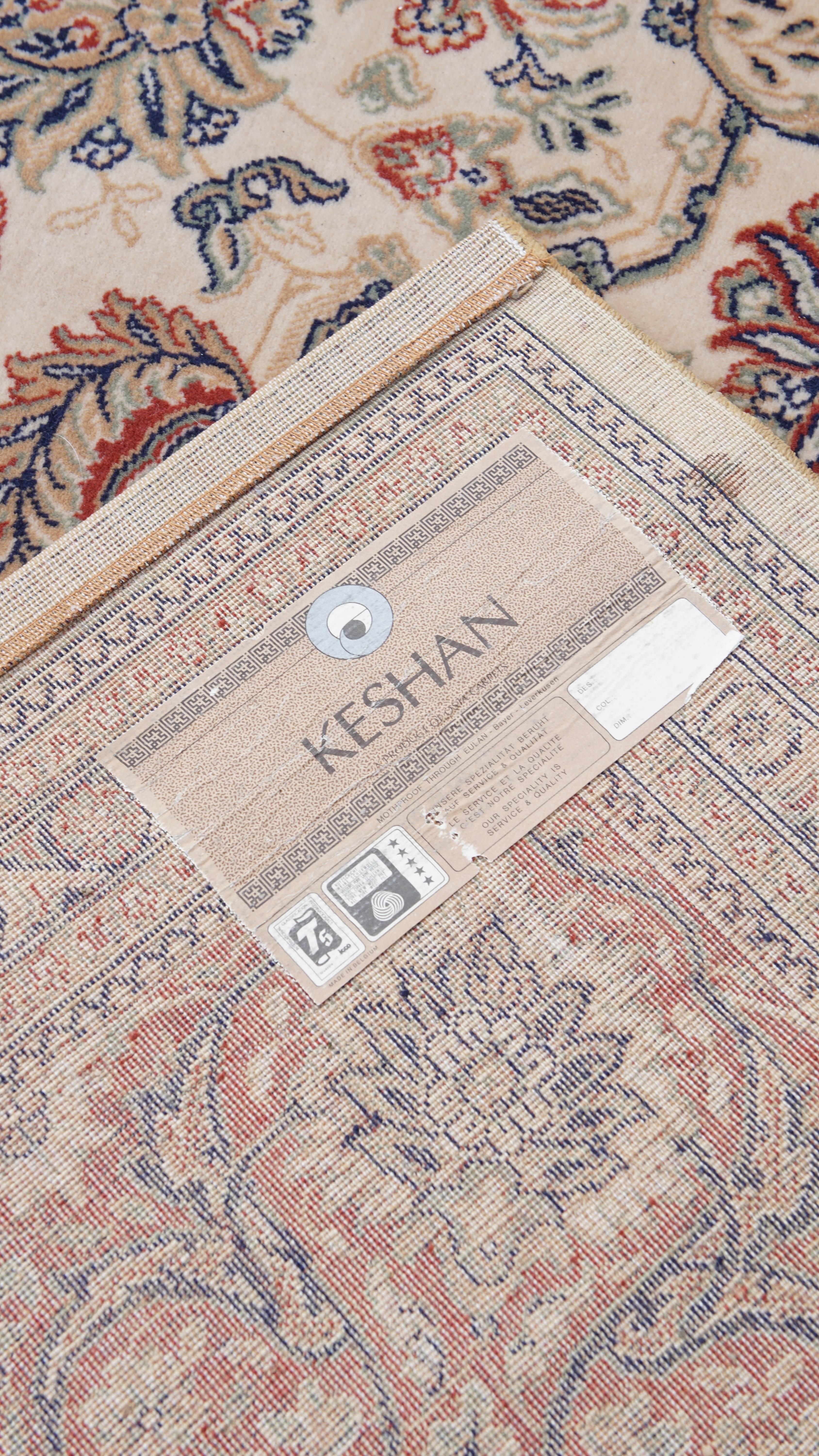 Grand tapis en laine dans les tons beige, brown, jaune et rouge - 403x298cm en vente 4