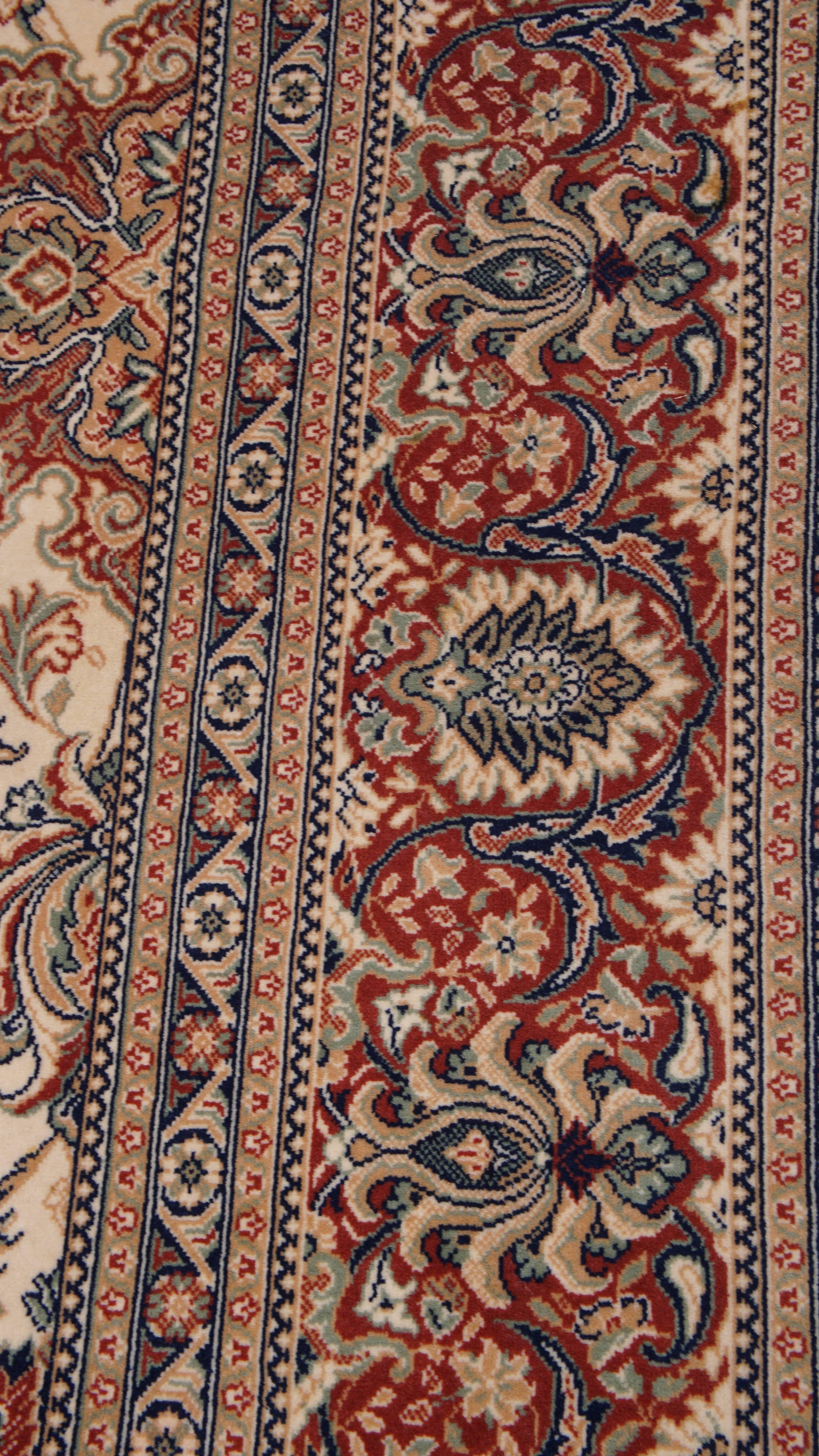 Fait main Grand tapis en laine dans les tons beige, brown, jaune et rouge - 403x298cm en vente