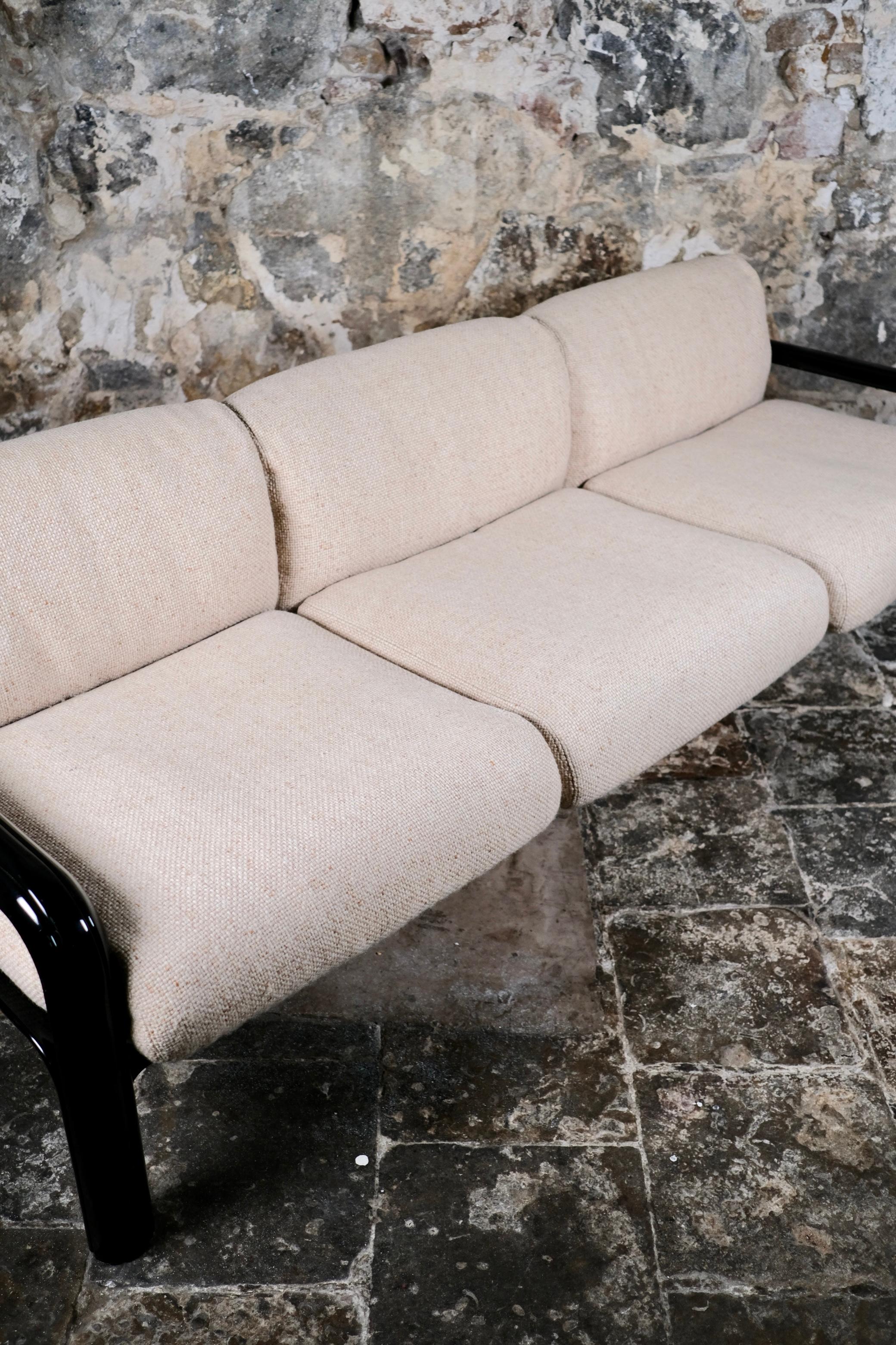 American Large wool sofa model 54A by Gae Aulenti for Knoll International, 1970s For Sale