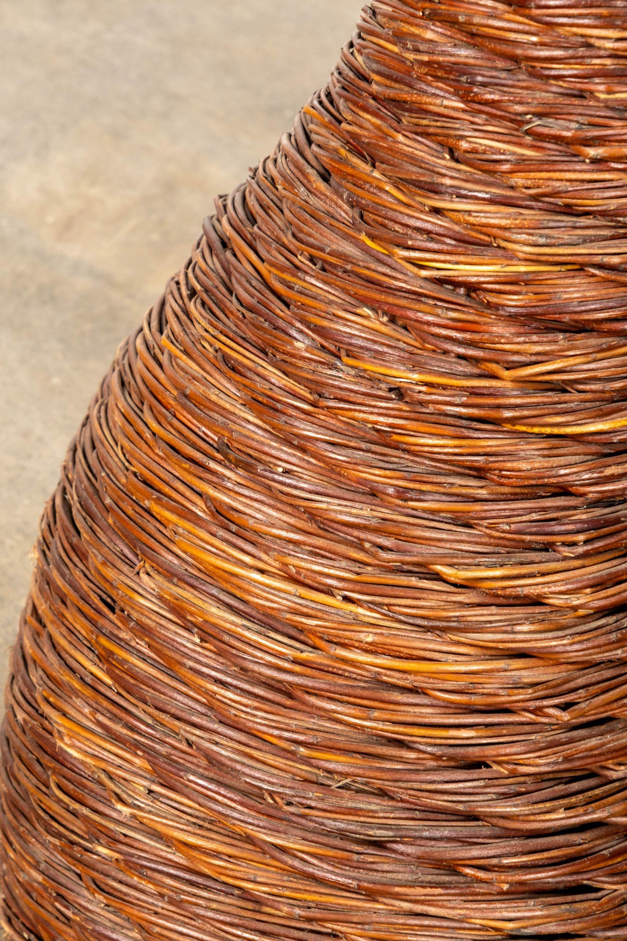Große gewebte Freiform-Skulptur von Klaus Titze, 1 von 2 (Rattan) im Angebot