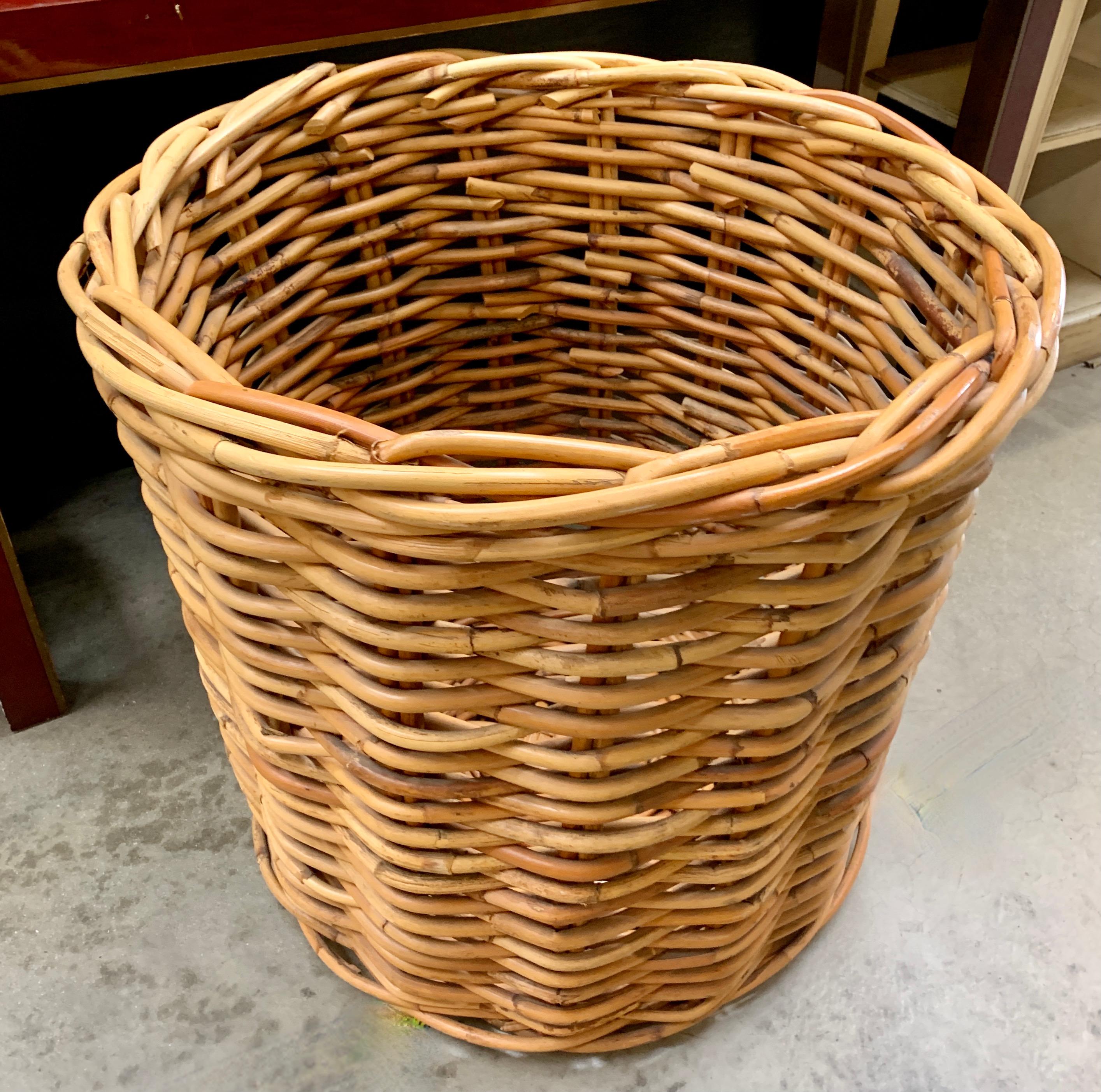 Large Woven Pencil Rattan Basket In Good Condition In Los Angeles, CA