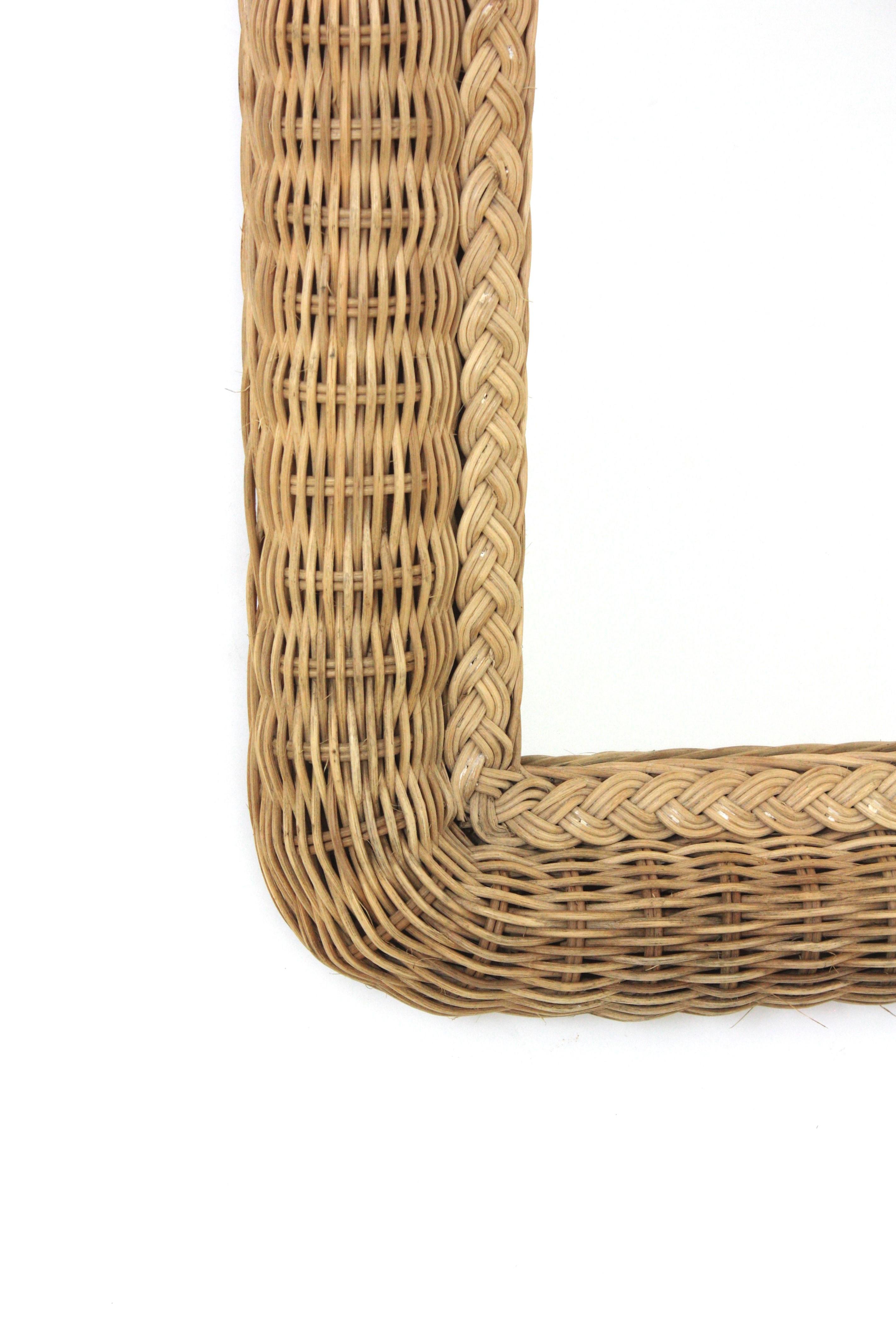 Specchio grande in rattan intrecciato / Specchio consolle con piano ad arco in vendita 4