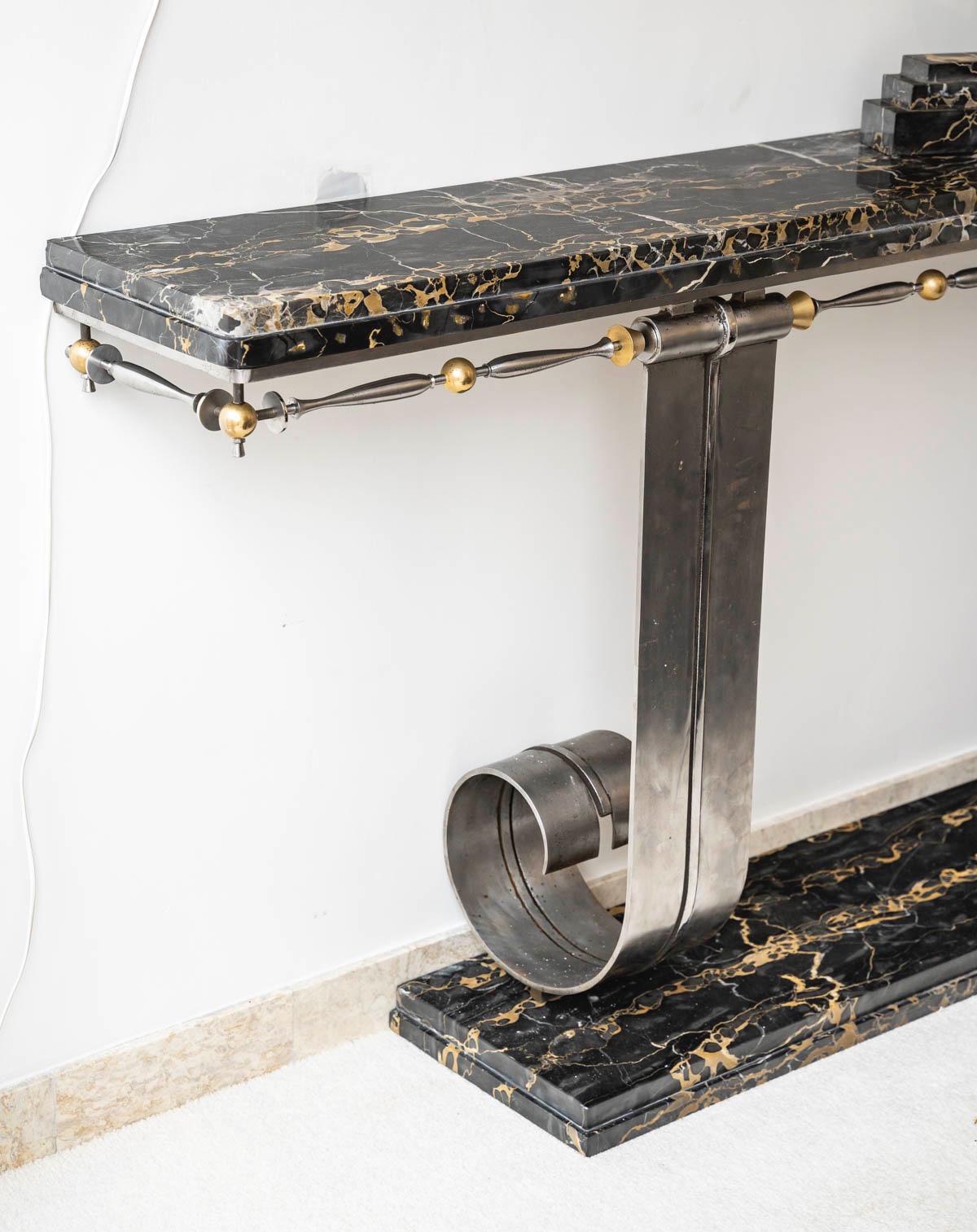 Griotte Marble Large Wrought-Iron Art Deco Console, attributed to Raymond Subes, circa 1930 For Sale