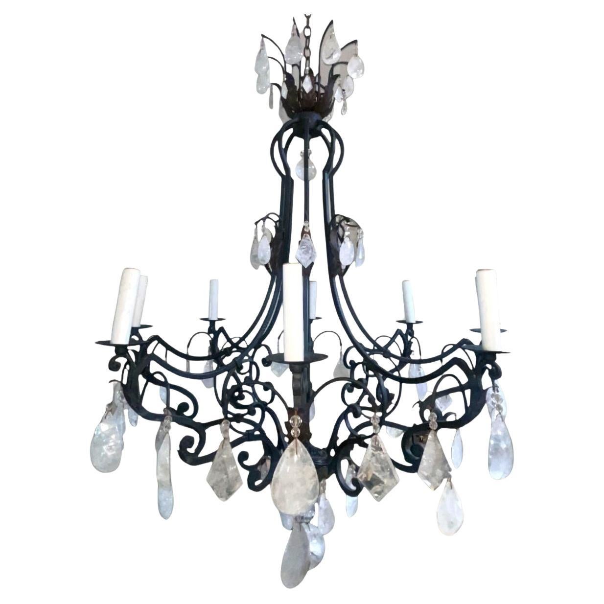 Grande lampadario in ferro battuto con gocce e prismi in cristallo di rocca, Italia, XX C.