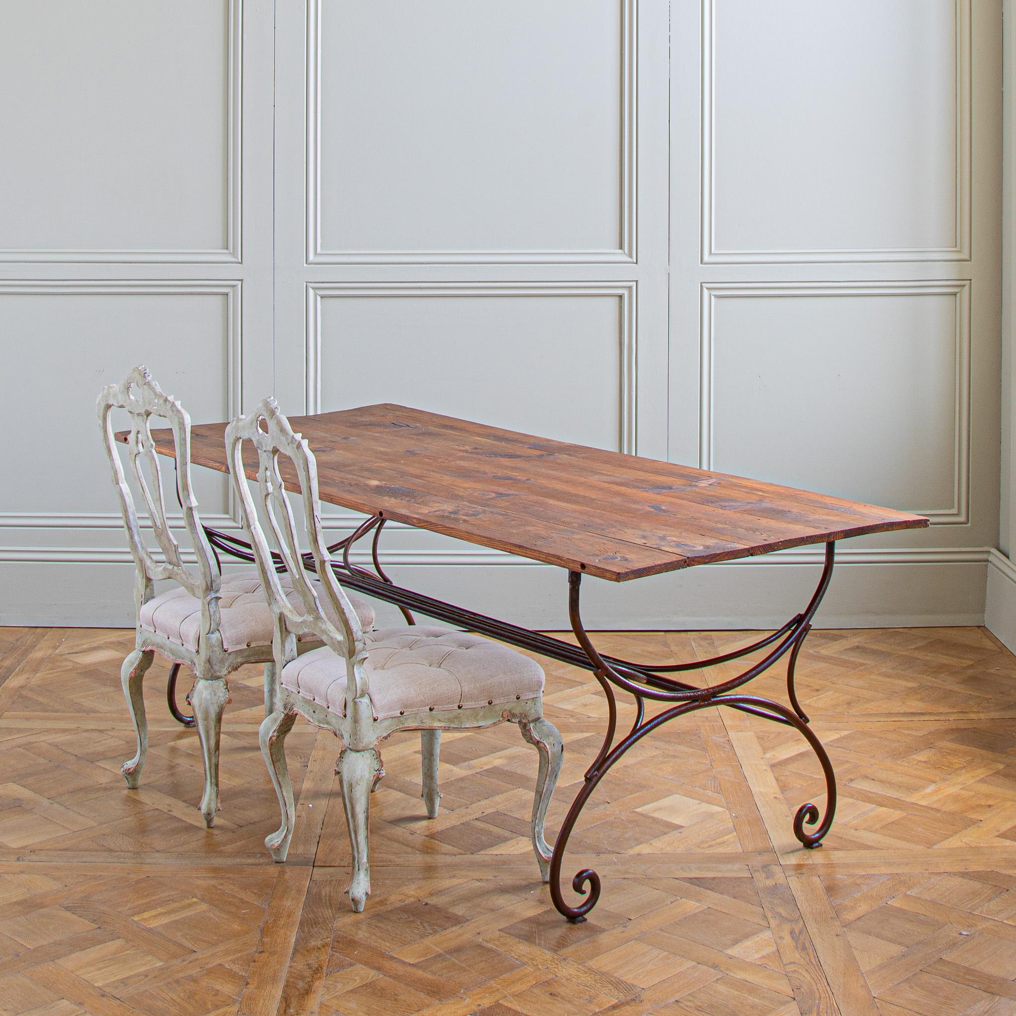 Grande table de salle à manger ou de jardin rustique en fer forgé français Bon état - En vente à London, Park Royal