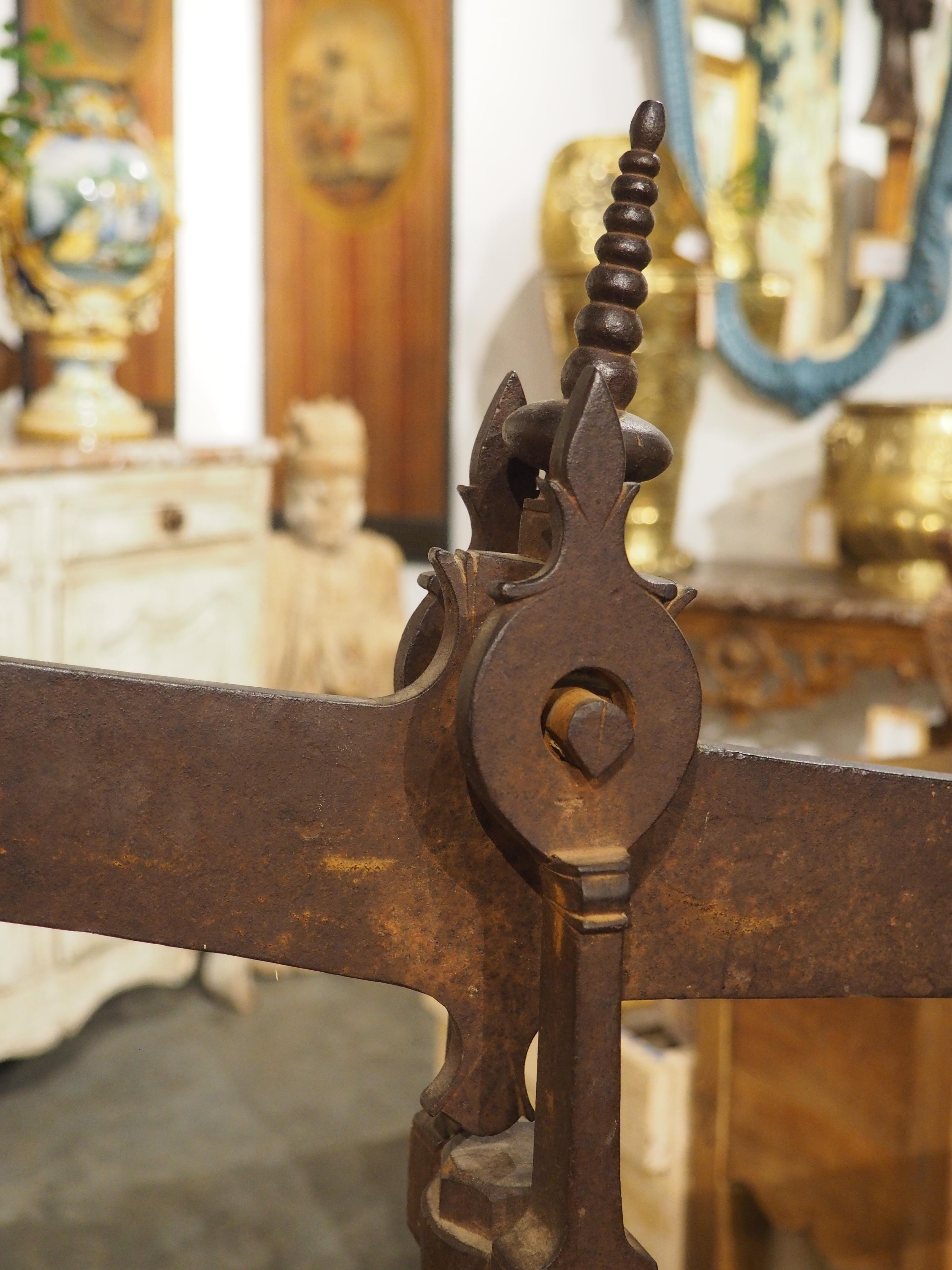 Large Wrought Iron Mid-19th Century Scale from Catalonia en vente 7