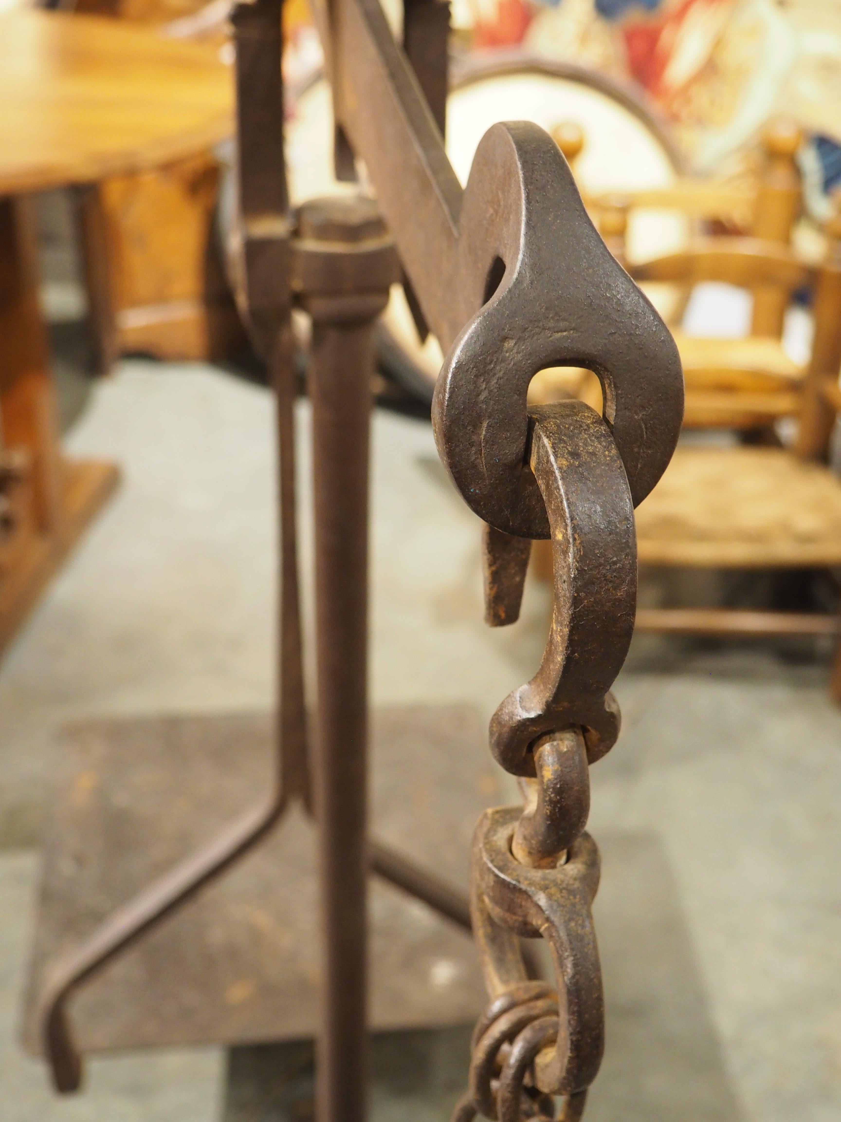 Large Wrought Iron Mid-19th Century Scale from Catalonia en vente 9