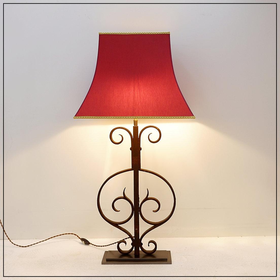 20th Century Large wrought iron table lamp For Sale