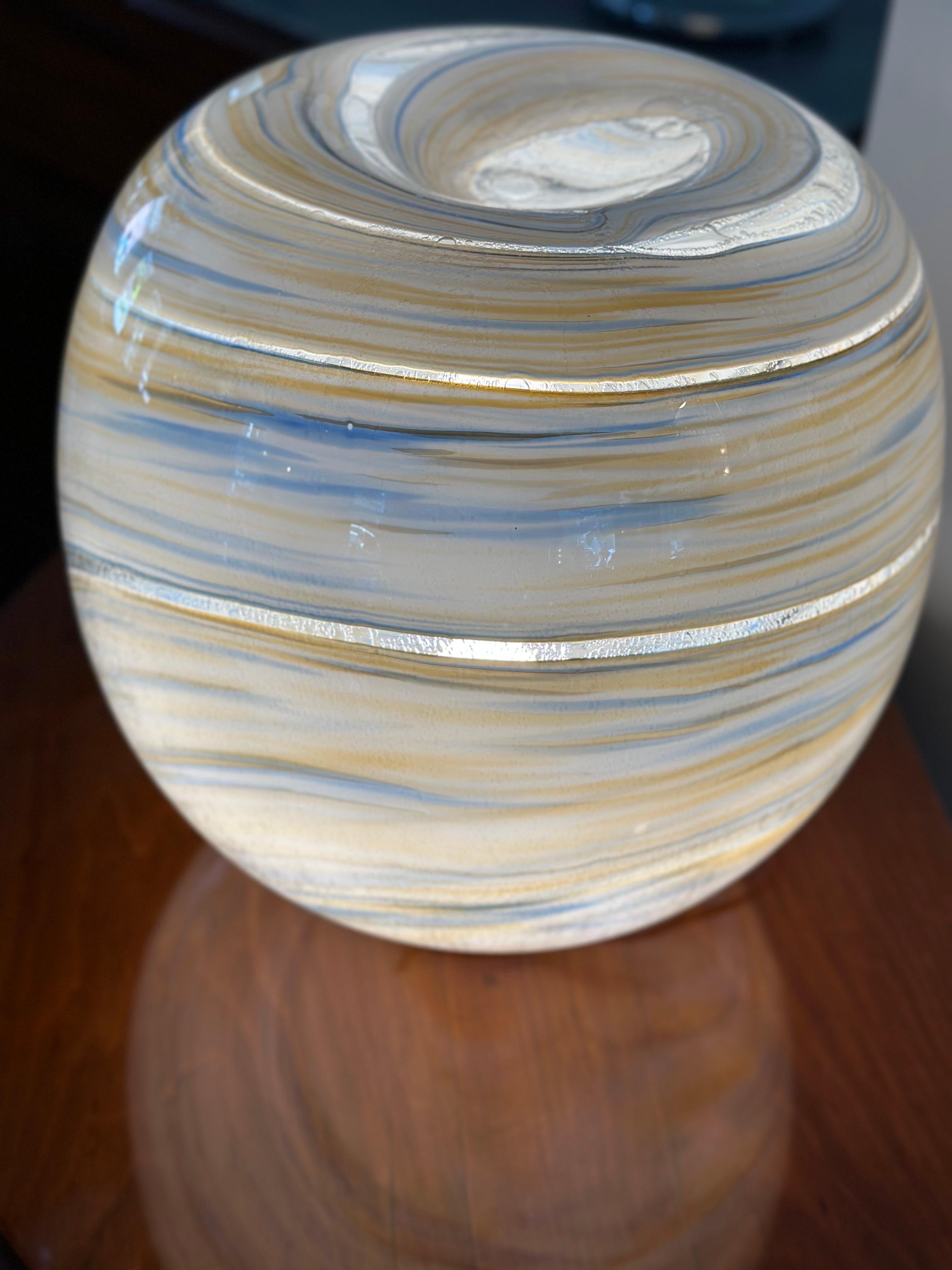 Large XX Century Murano Swirl Blown Table Lamp In Good Condition For Sale In Westport, CT