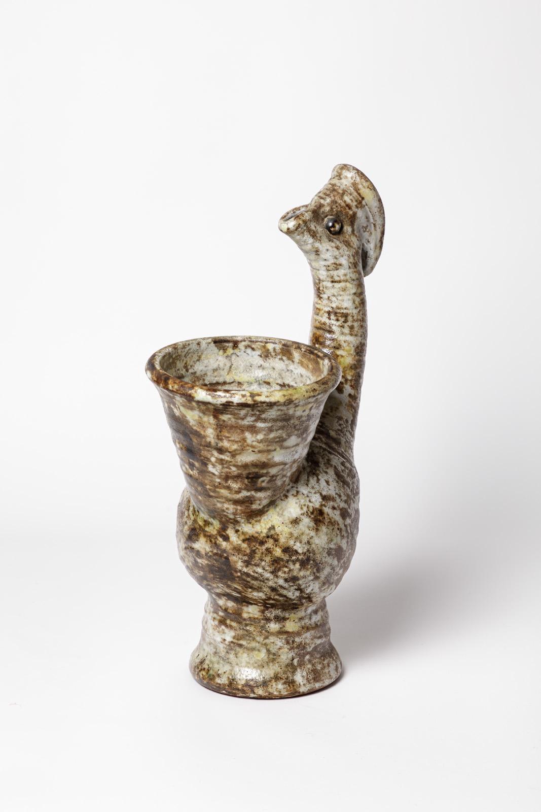 Grand vase ou sculpture en céramique avec oiseaux du XXe siècle par Alexandre Kostanda, 1950 Excellent état - En vente à Neuilly-en- sancerre, FR