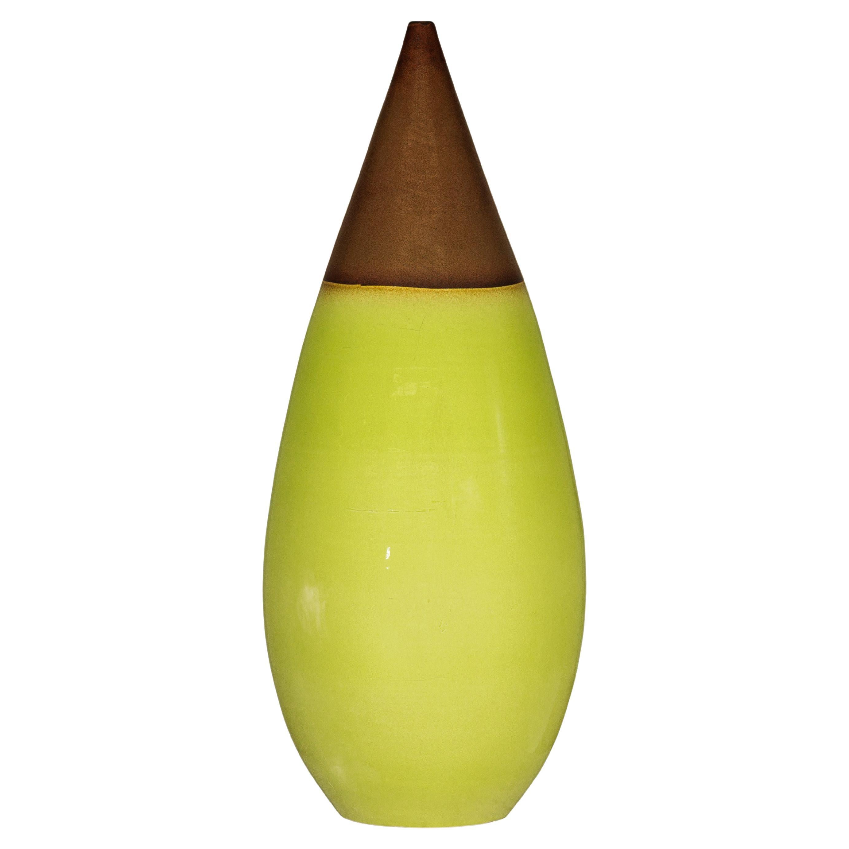 Grande vaso in ceramica artigianale giallo e marrone con forma affusolata a goccia