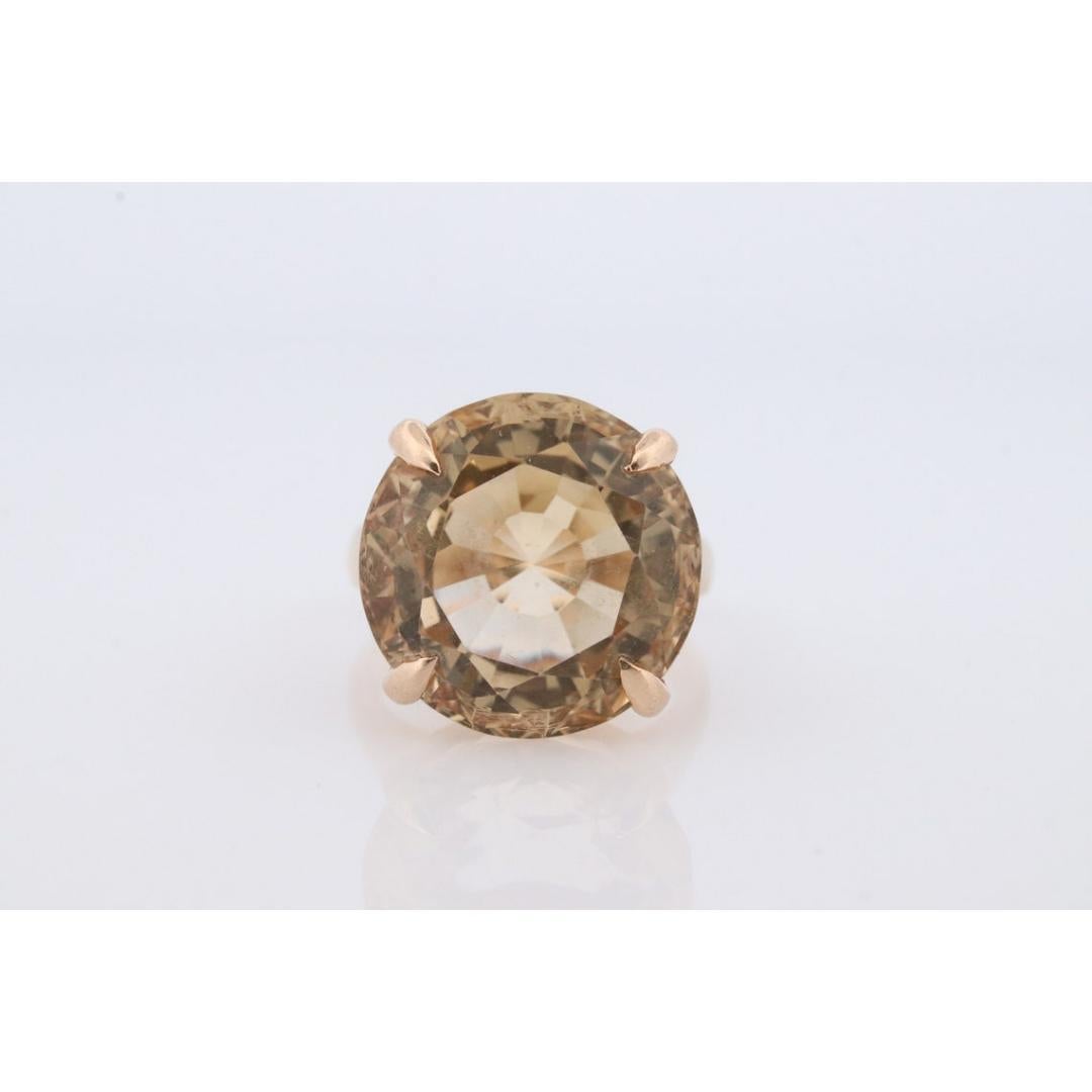 Large Yellow Citrine ring. 14k yellow gold Heavy Large Prong Set Round Citrine For Sale 4