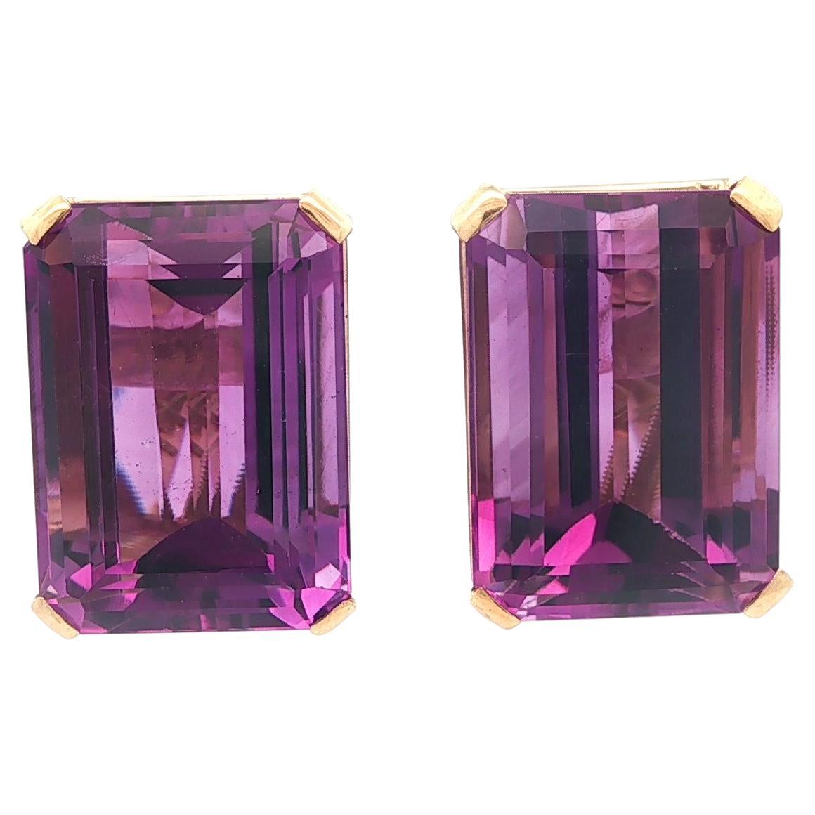 Large Yellow Gold 25ctw Emerald Cut Prong Set Amethyst Sturdy Screw On Earrings im Angebot
