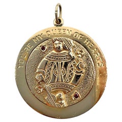 Large Yellow Gold King of Diamonds Queen of Hearts Pendant Charm