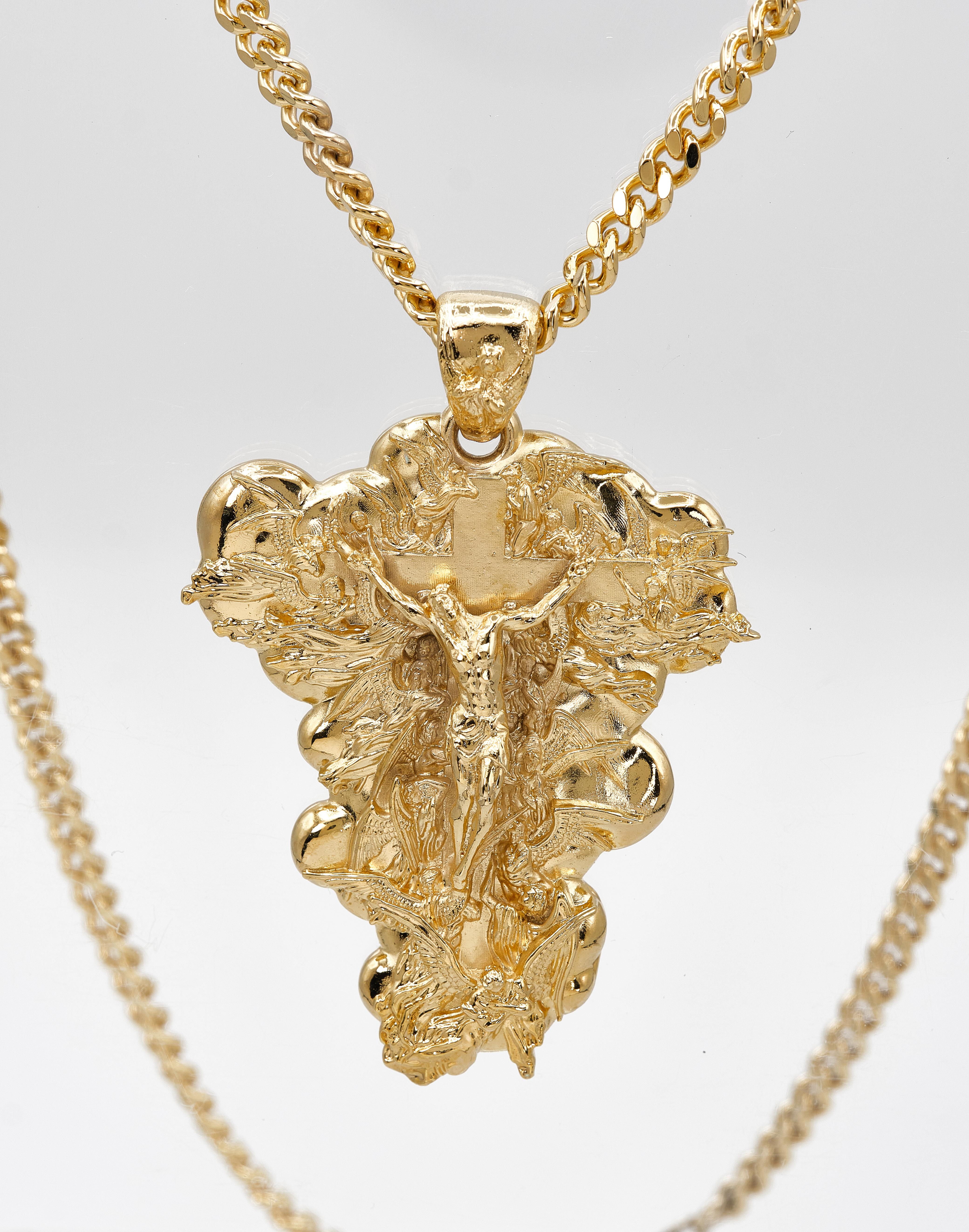 Grand pendentif en or jaune 14 carats « Ascension de Jésus » Unisexe en vente